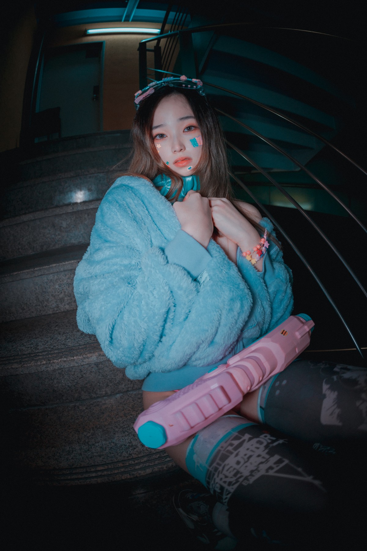 xgyw.top_[DJAWA]No.086_模特BamBi_Nightcrawler主题户外性感服饰配红色内裤撩人诱惑写真101P