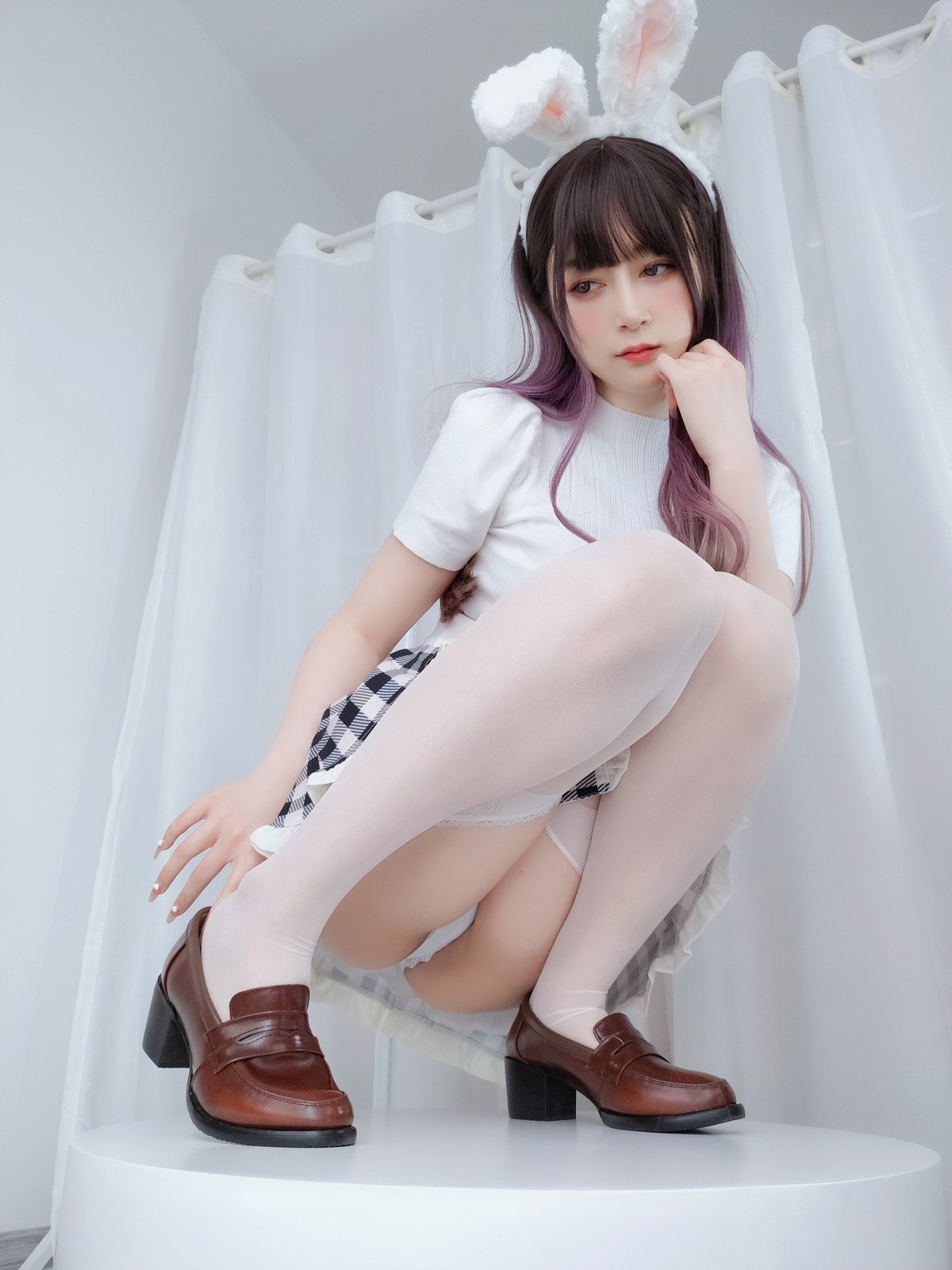 xgyw.top_Coser小姐姐白银81白丝兔女郎主题性感服饰配白丝吊袜半脱秀完美身材诱惑写真168P