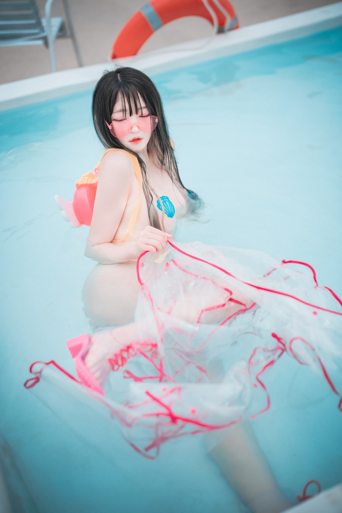 xgyw.top_[DJAWA]No.088_模特Aram_Poolside_Summer主题泳池边性感薄透服饰惹火诱惑写真76P