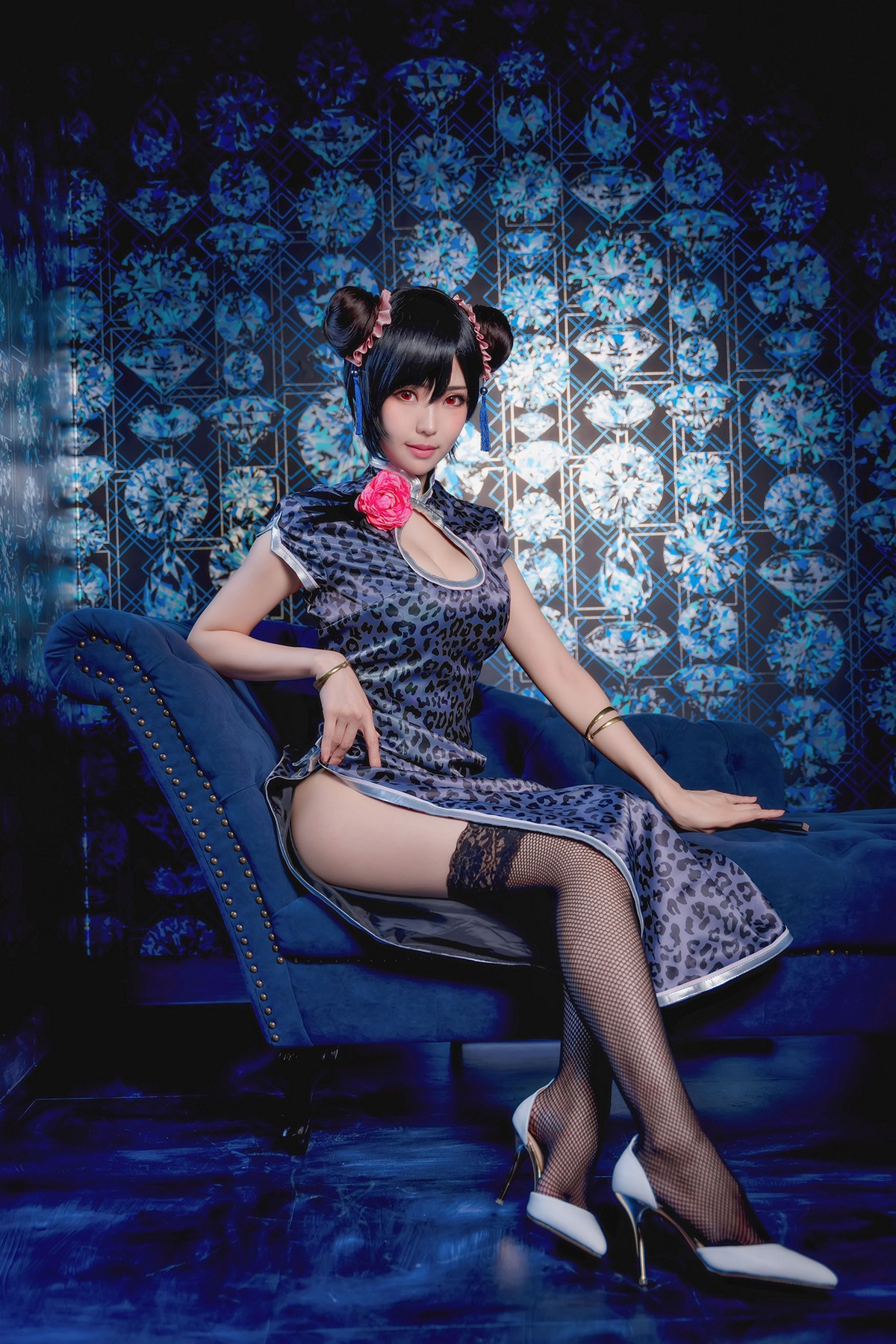 xgyw.top_Coser妹子Ely_eee蒂法主题户外 酒店吧台 私房旗袍性感服饰秀完美身材诱惑写真74P