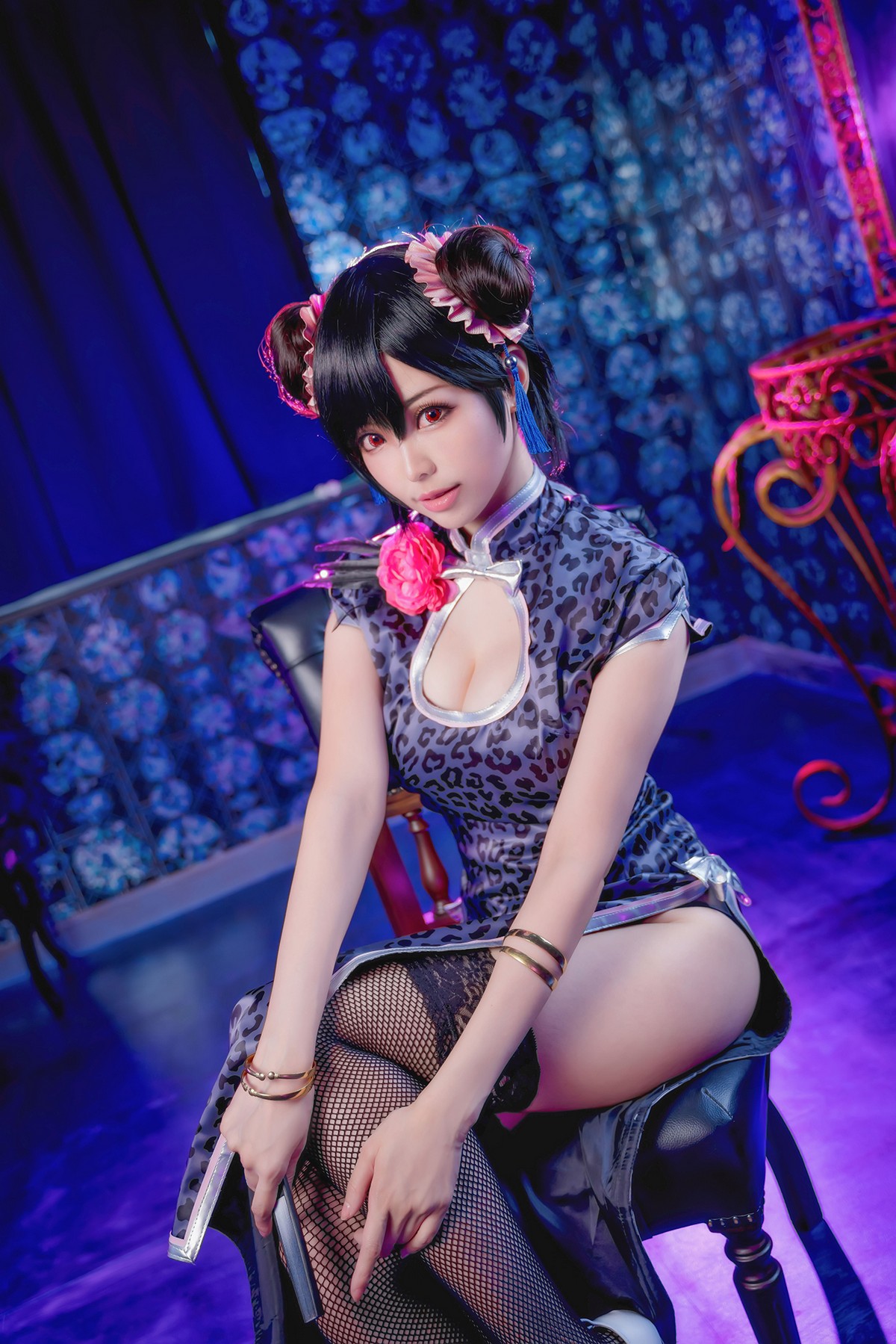 xgyw.top_Coser妹子Ely_eee蒂法主题户外 酒店吧台 私房旗袍性感服饰秀完美身材诱惑写真74P