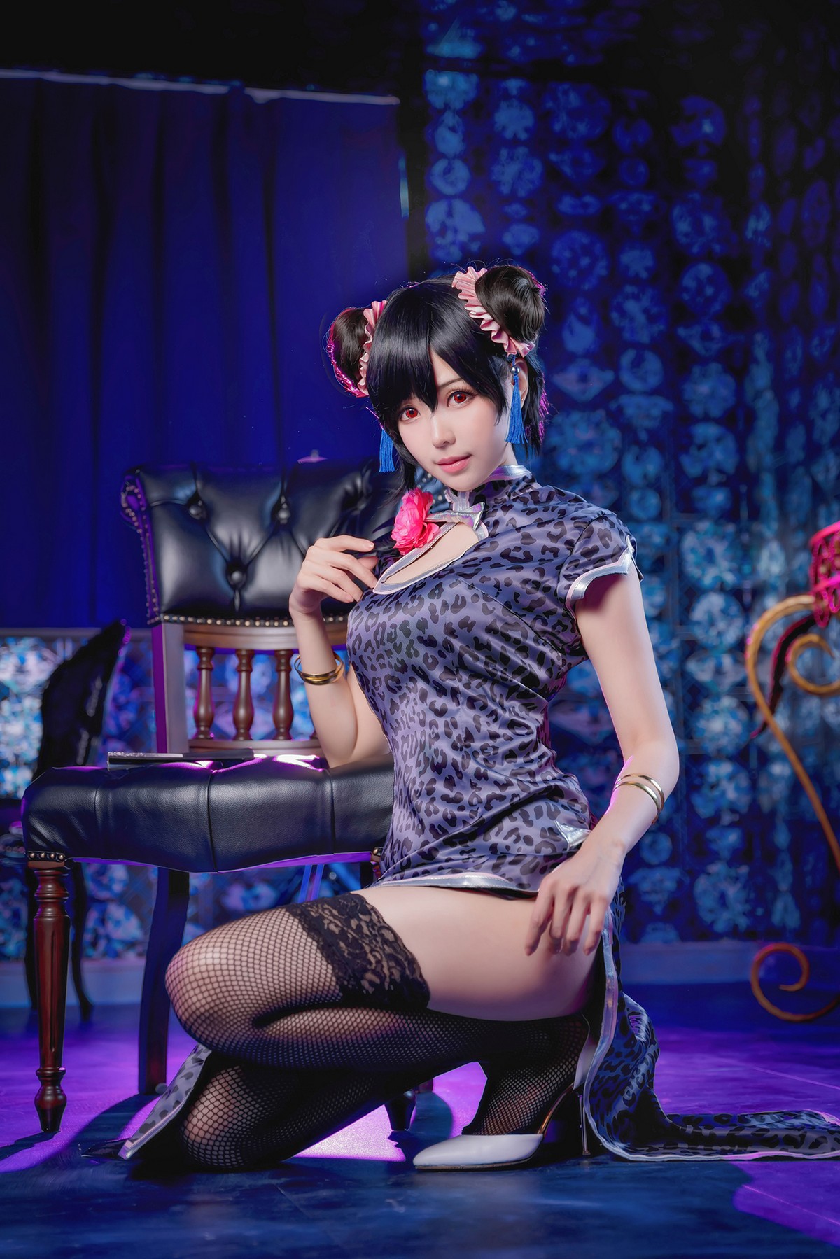xgyw.top_Coser妹子Ely_eee蒂法主题户外 酒店吧台 私房旗袍性感服饰秀完美身材诱惑写真74P