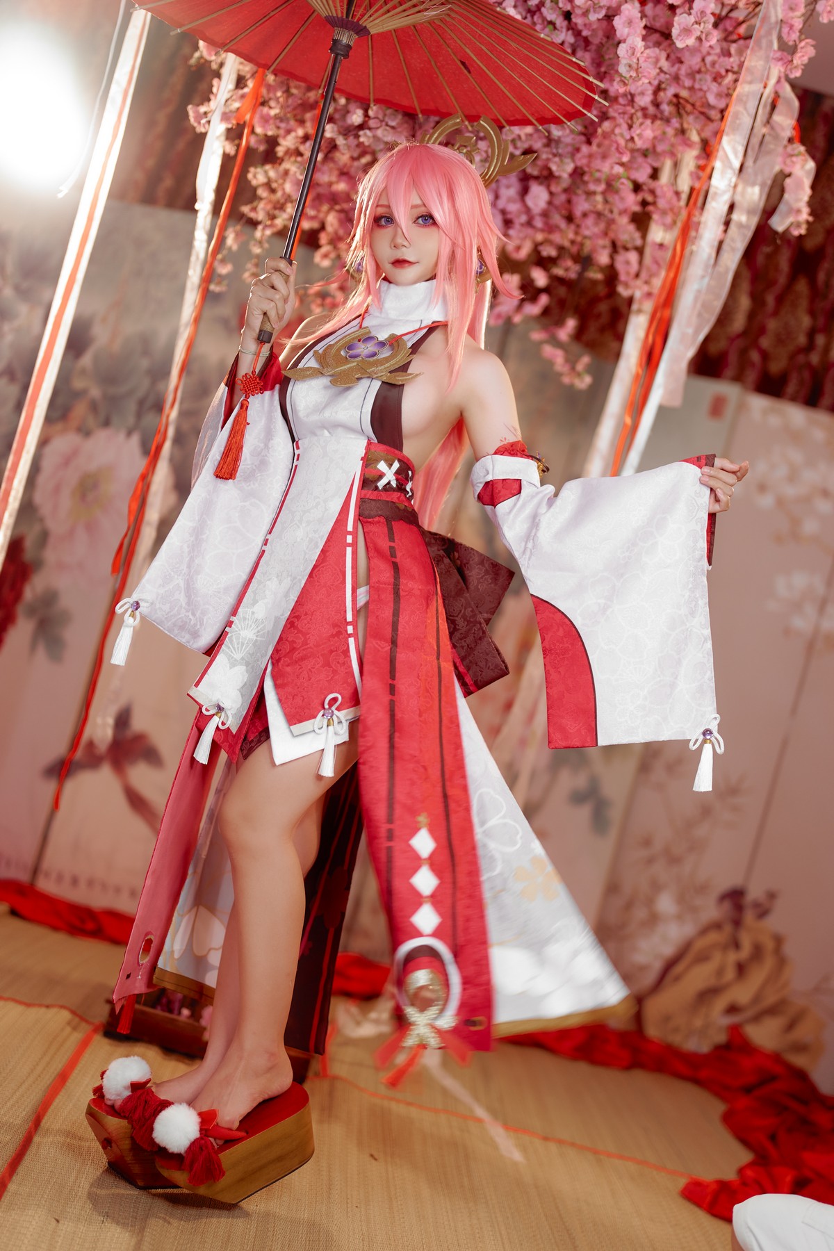 xgyw.top_日本Coser美女Joyce_lin2x-Yea Miko主题私房性感日系服饰露诱人胴体诱惑写真35P