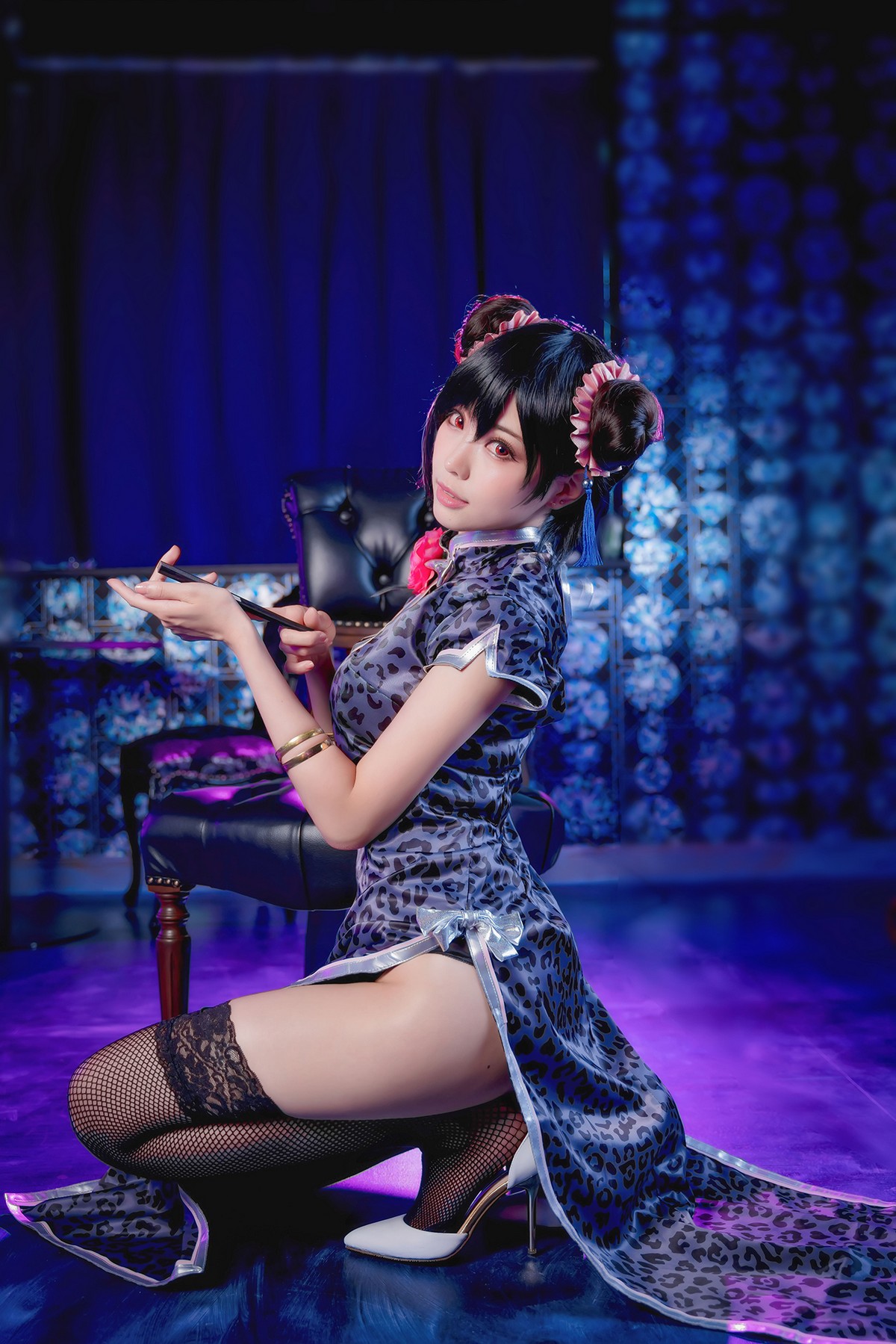 xgyw.top_Coser妹子Ely_eee蒂法主题户外 酒店吧台 私房旗袍性感服饰秀完美身材诱惑写真74P
