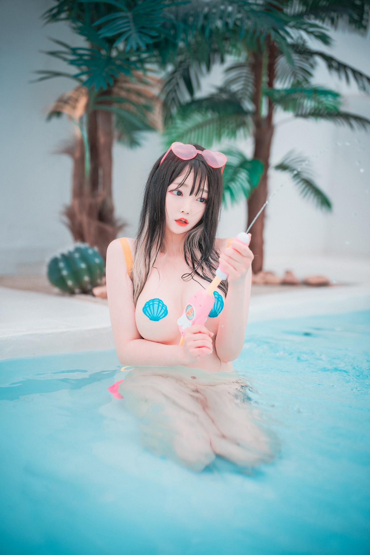 xgyw.top_[DJAWA]No.088_模特Aram_Poolside_Summer主题泳池边性感薄透服饰惹火诱惑写真76P