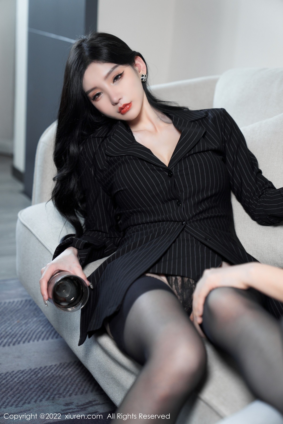 xgyw.top_XiuRen第5133期_女神周于希Sally心愿旅拍私房黑色情趣薄纱秀豪乳撩人诱惑写真83P