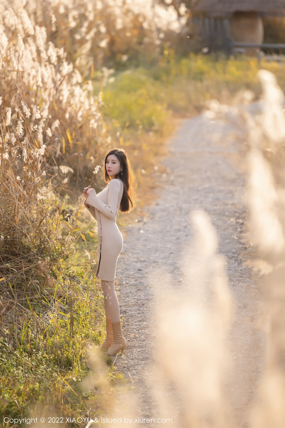 xgyw.top_[XiaoYu画语界]Vol.796_女神杨晨晨Yome丽江心愿旅拍室内紫色轻透蕾丝内衣诱惑写真79P