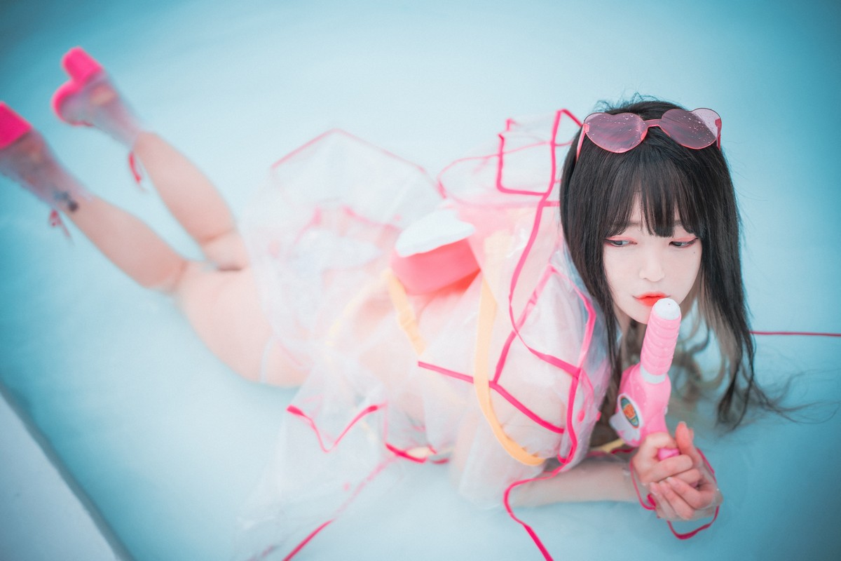 xgyw.top_[DJAWA]No.088_模特Aram_Poolside_Summer主题泳池边性感薄透服饰惹火诱惑写真76P