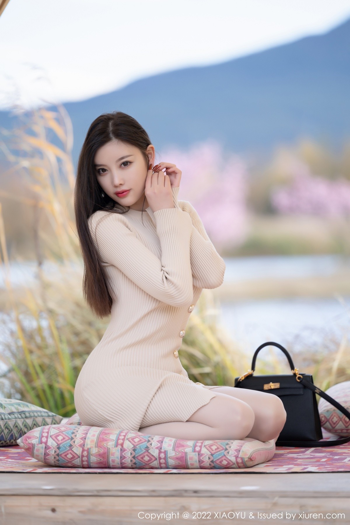 xgyw.top_[XiaoYu画语界]Vol.796_女神杨晨晨Yome丽江心愿旅拍室内紫色轻透蕾丝内衣诱惑写真79P