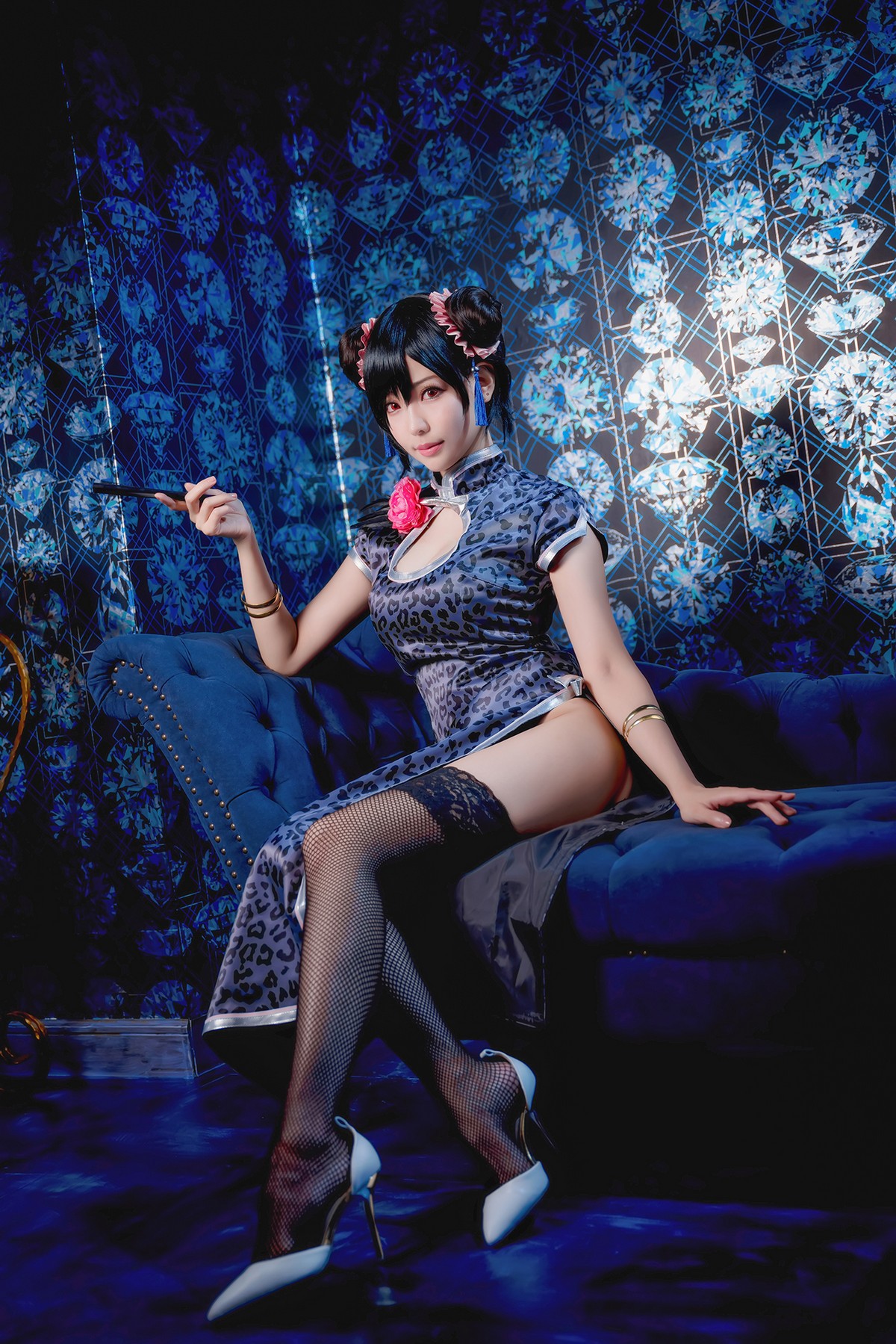 xgyw.top_Coser妹子Ely_eee蒂法主题户外 酒店吧台 私房旗袍性感服饰秀完美身材诱惑写真74P