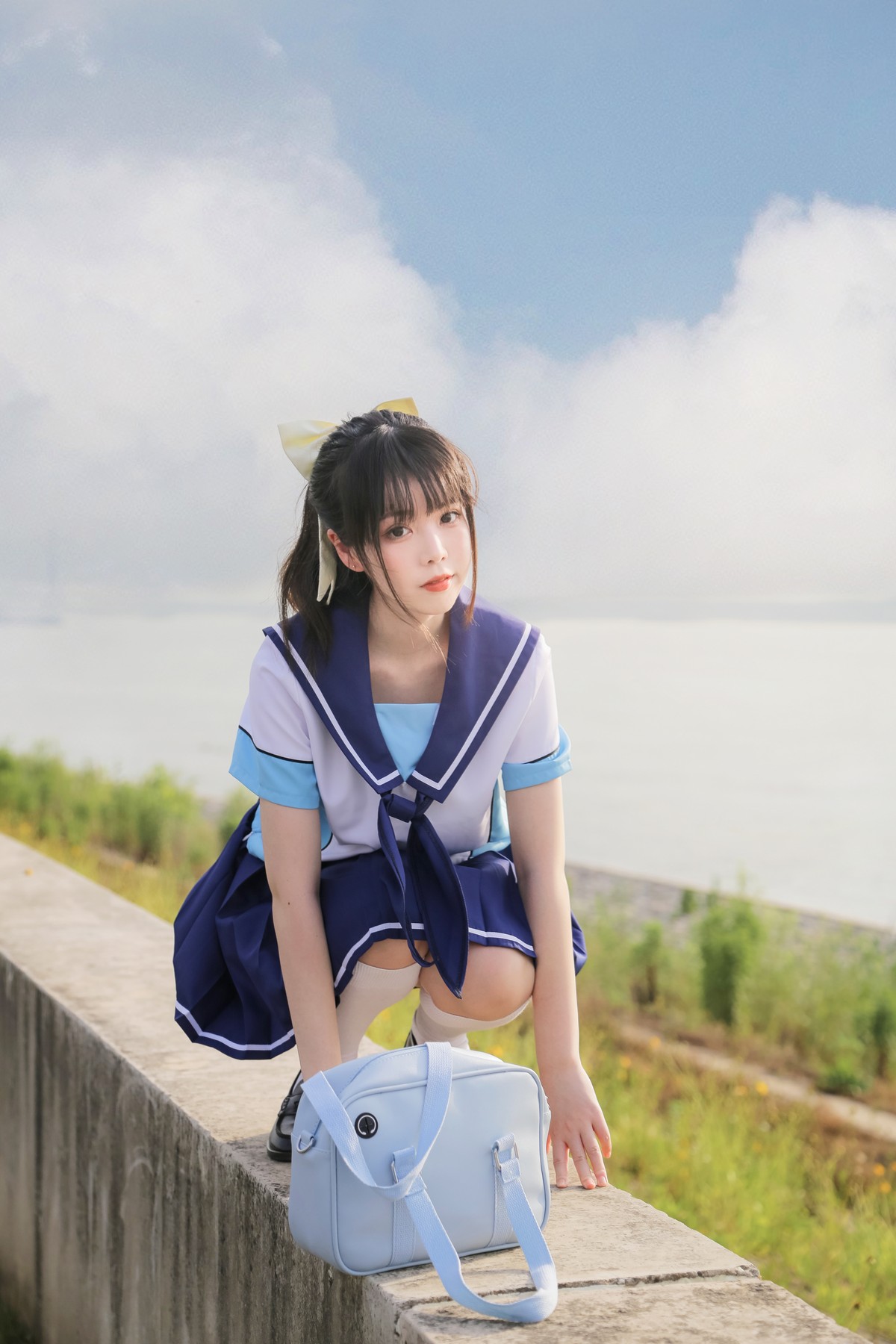 xgyw.top_微博妹子Fushii_海堂高岭爱花主题户外性感学生装百褶裙配白丝袜靓丽迷人写真31P