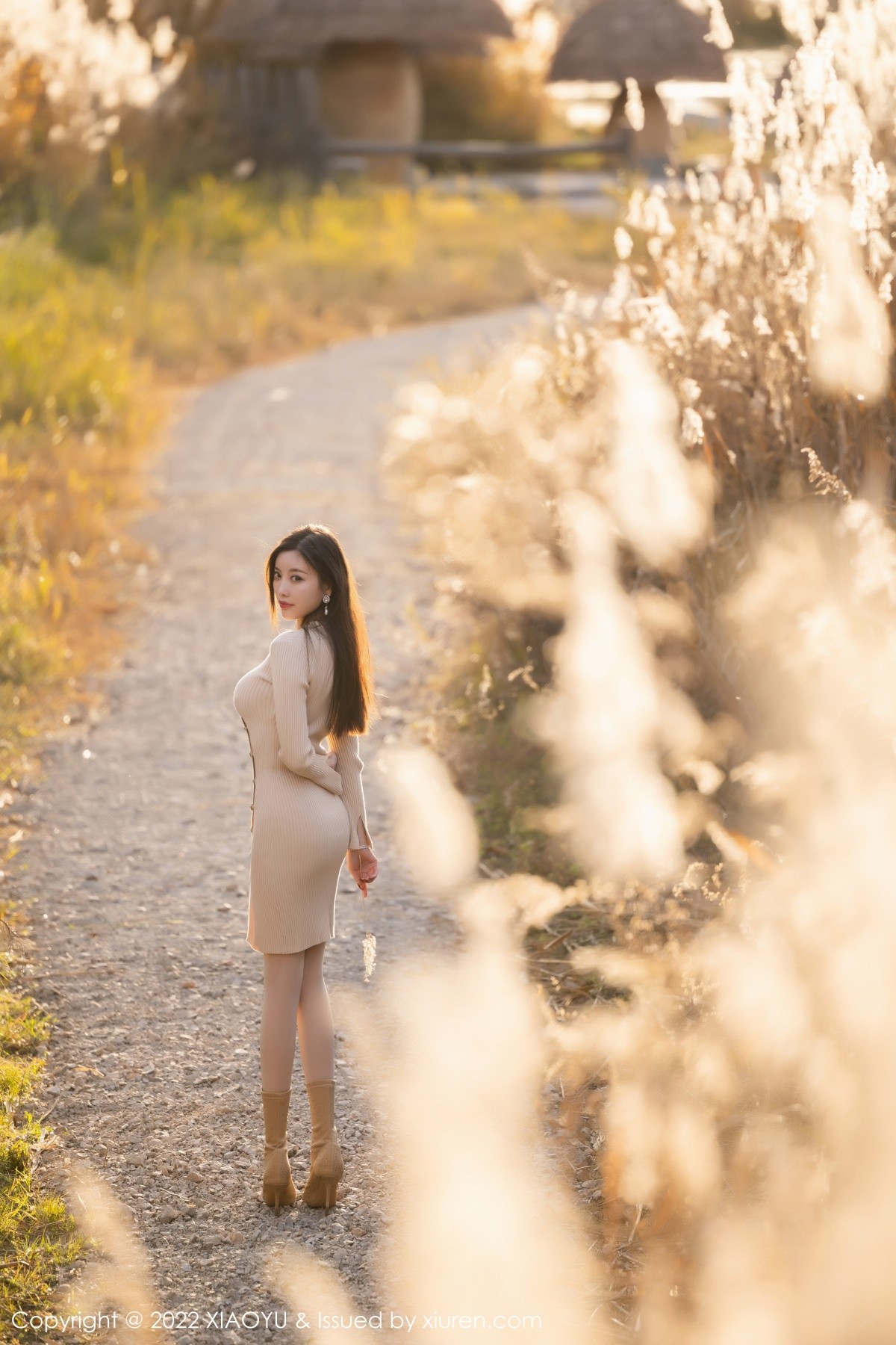 xgyw.top_[XiaoYu画语界]Vol.796_女神杨晨晨Yome丽江心愿旅拍室内紫色轻透蕾丝内衣诱惑写真79P