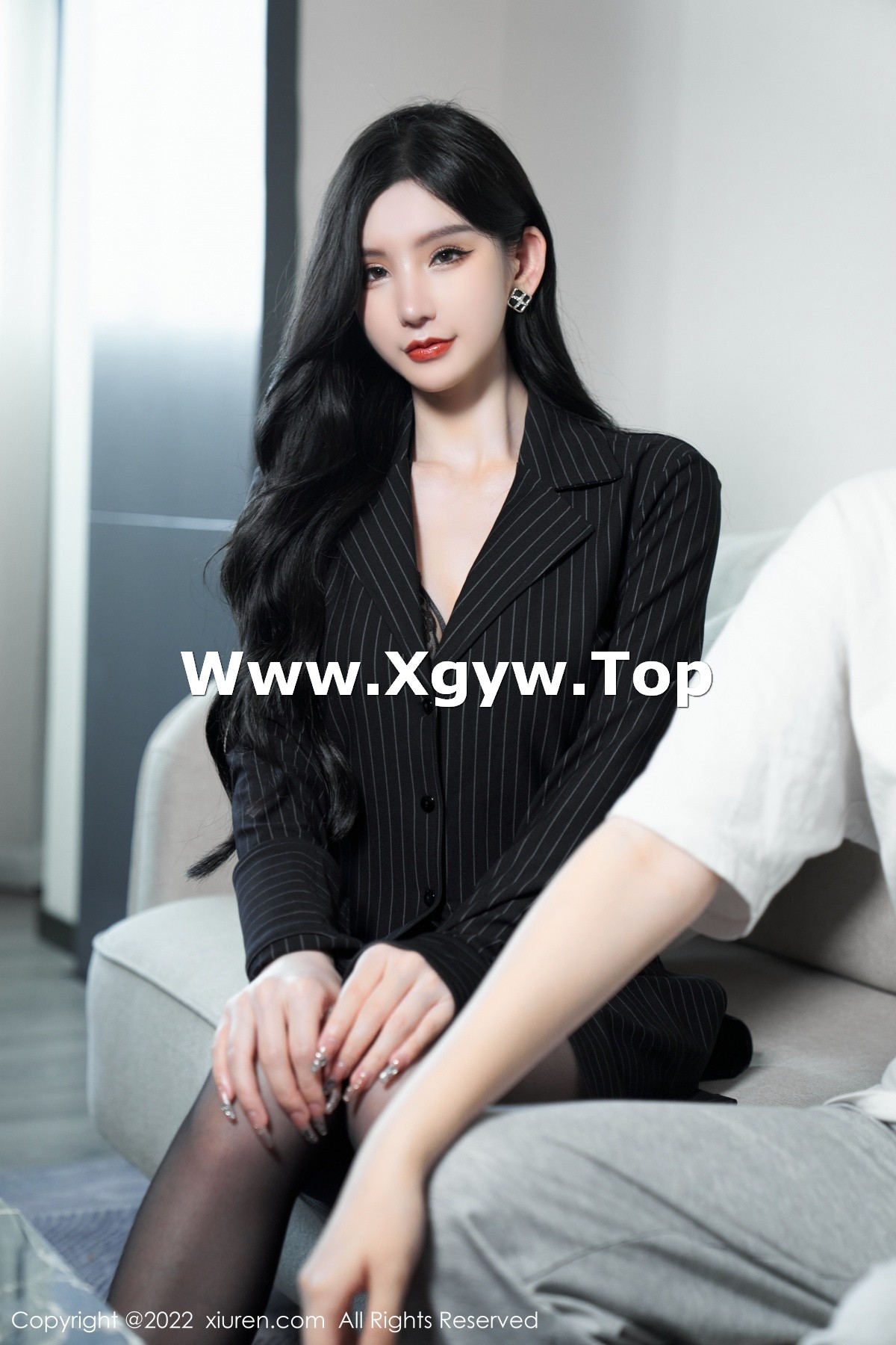 xgyw.top_XiuRen第5133期_女神周于希Sally心愿旅拍私房黑色情趣薄纱秀豪乳撩人诱惑写真83P