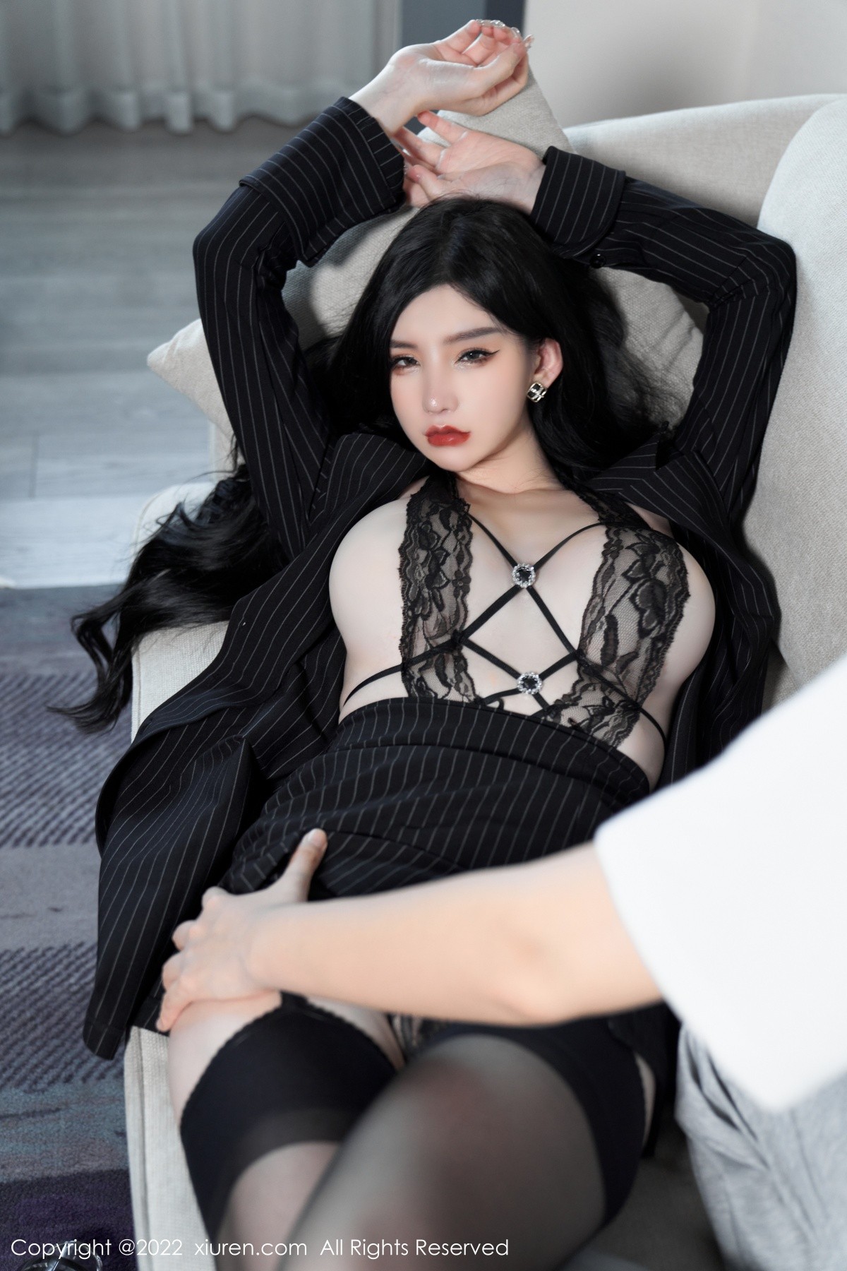 xgyw.top_XiuRen第5133期_女神周于希Sally心愿旅拍私房黑色情趣薄纱秀豪乳撩人诱惑写真83P
