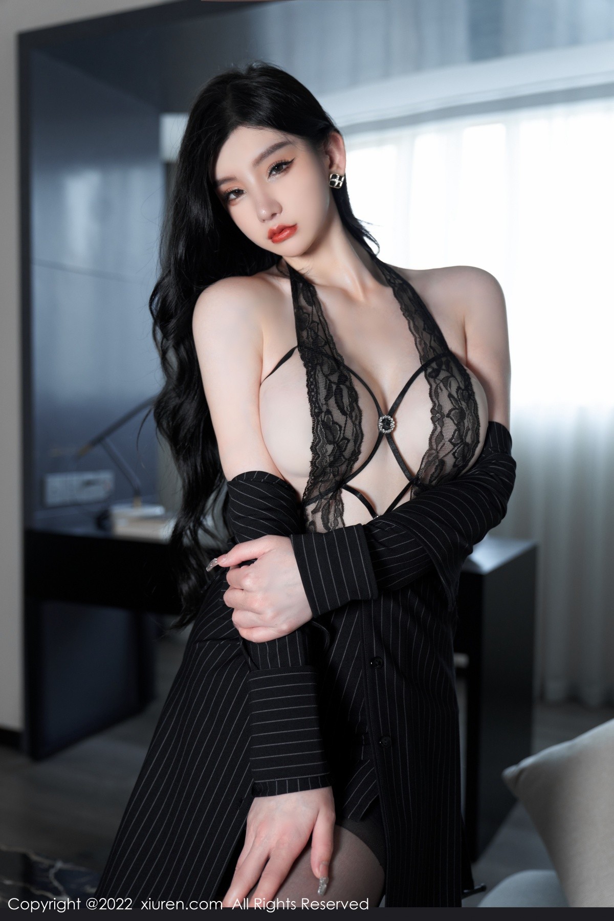 xgyw.top_XiuRen第5133期_女神周于希Sally心愿旅拍私房黑色情趣薄纱秀豪乳撩人诱惑写真83P