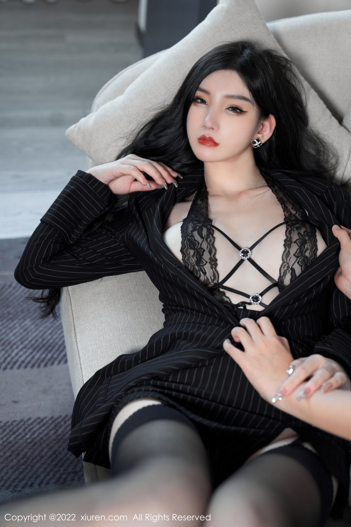 xgyw.top_XiuRen第5133期_女神周于希Sally心愿旅拍私房黑色情趣薄纱秀豪乳撩人诱惑写真83P