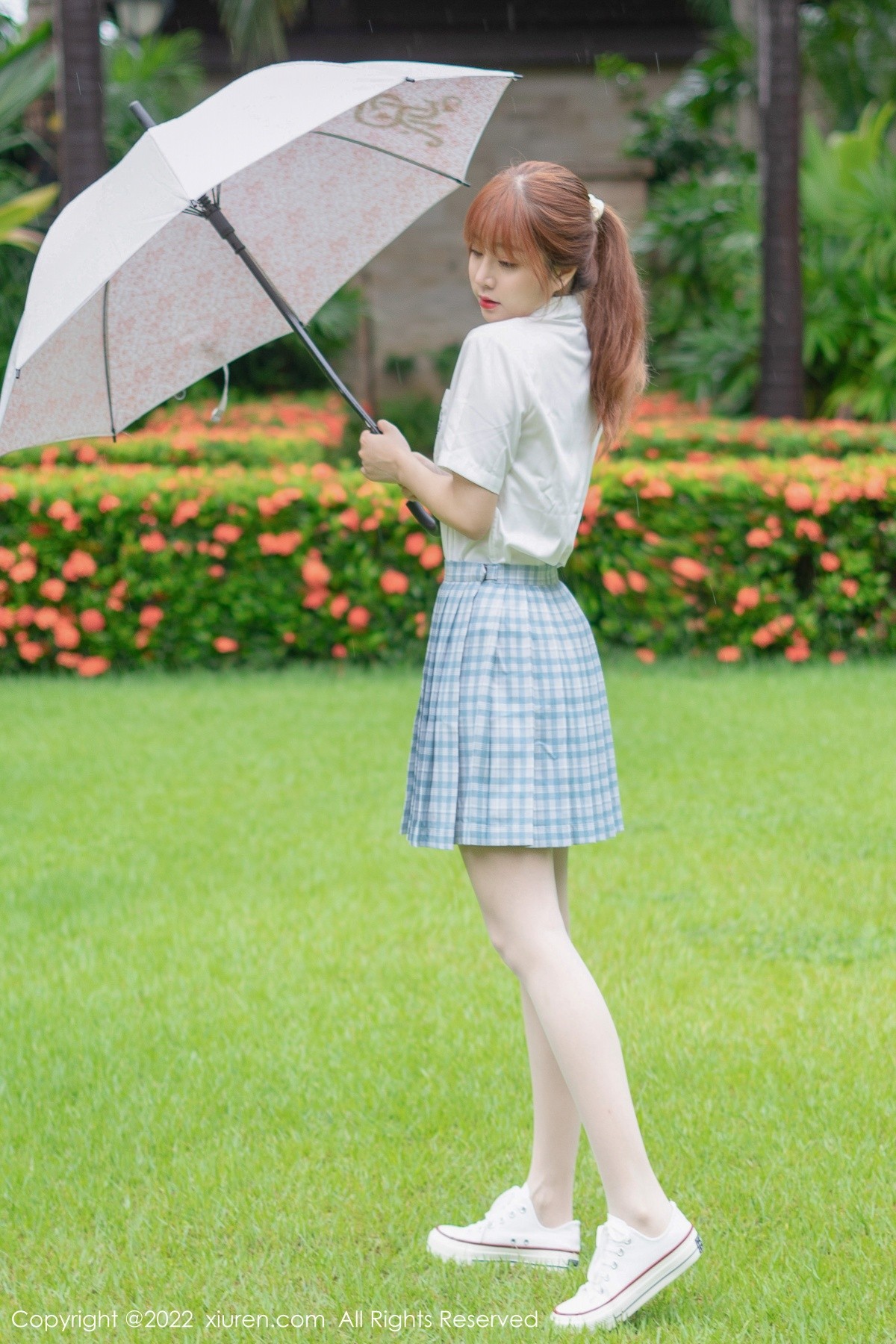 xgyw.top_XiuRen第5137期_女神王雨纯性感白T配蓝灰色格子裙原色丝袜秀曼妙身材诱惑写真46P