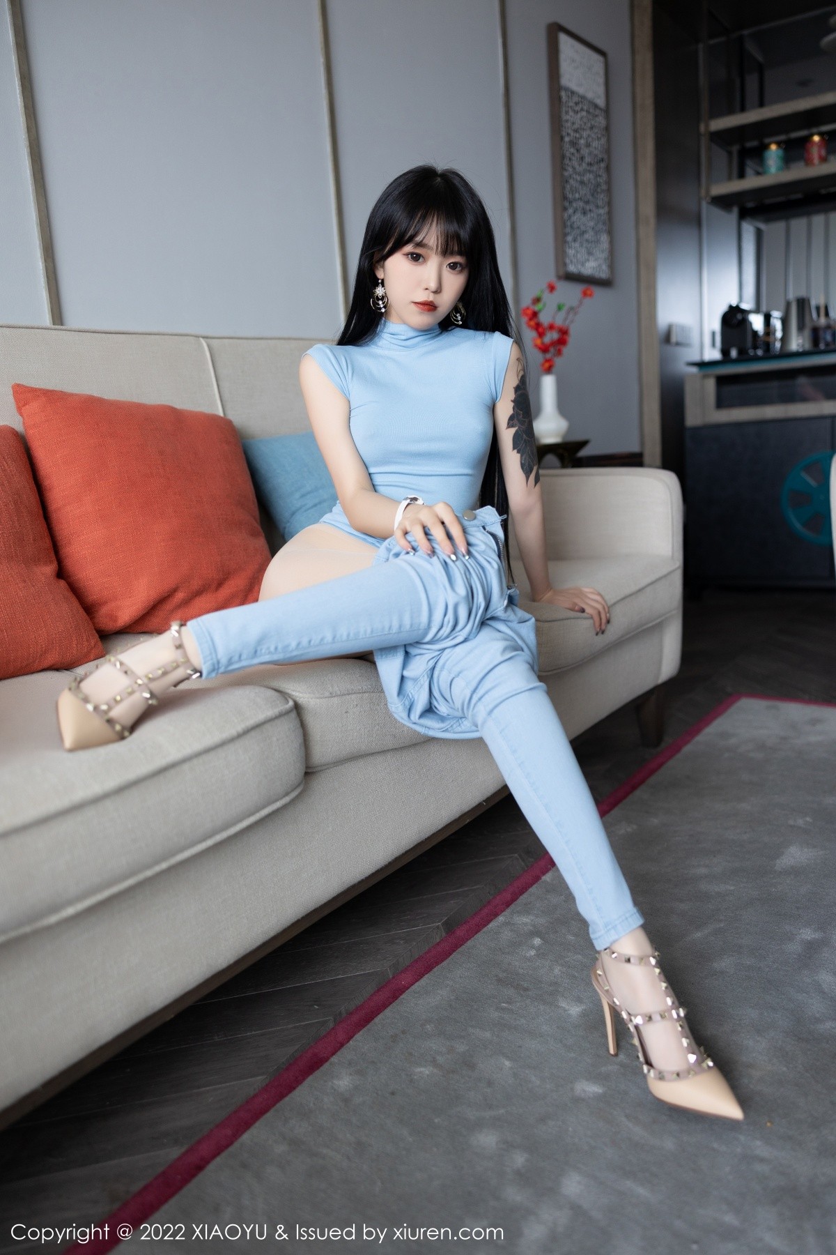xgyw.top_[XiaoYu画语界]Vol.797_模特奶瓶性感蓝色收身衣配蓝色牛仔裤半脱露无内肉丝诱惑写真83P