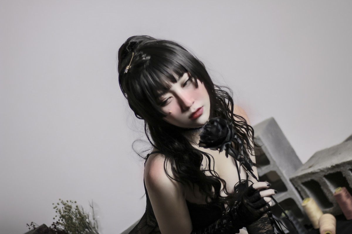 xgyw.top_网络美女柬丧線狗兒黑白无相主题私房黑色缕空蕾丝内衣配黑丝吊袜诱惑写真36P