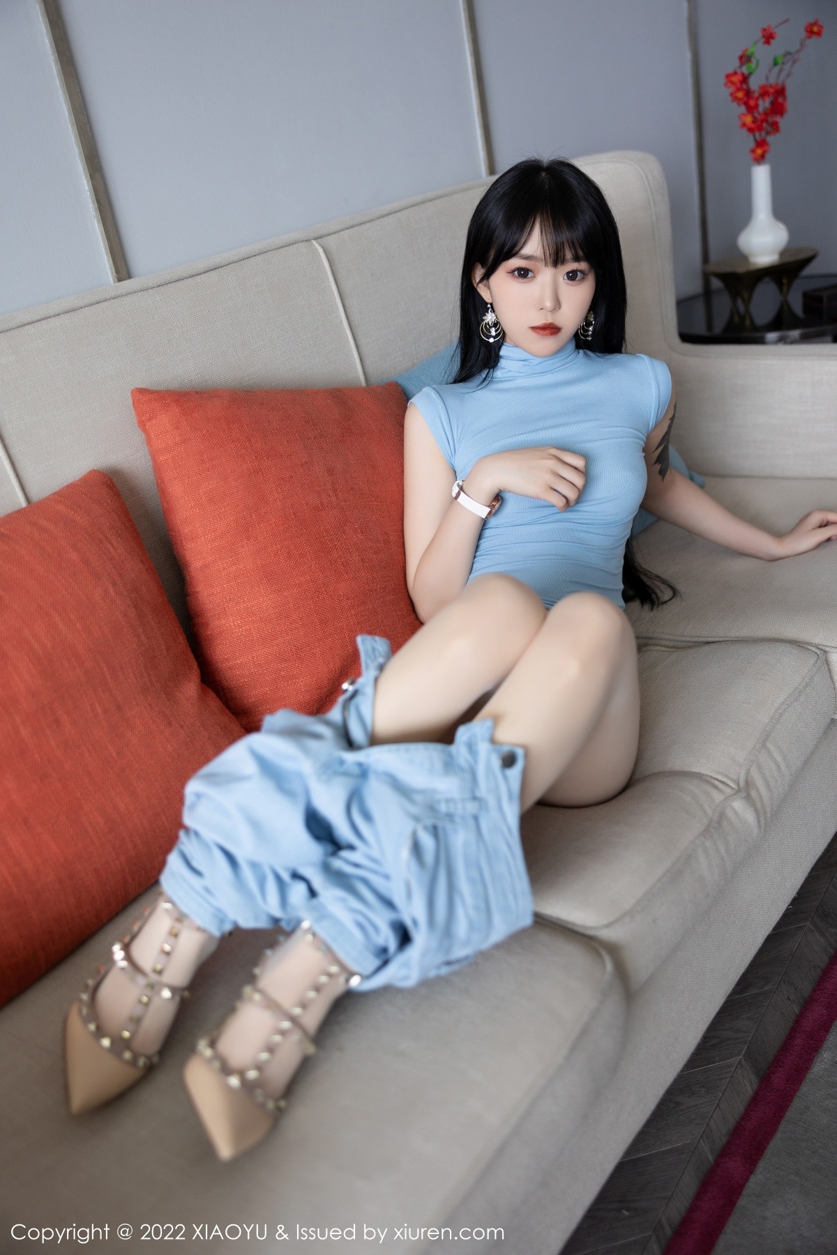 xgyw.top_[XiaoYu画语界]Vol.797_模特奶瓶性感蓝色收身衣配蓝色牛仔裤半脱露无内肉丝诱惑写真83P