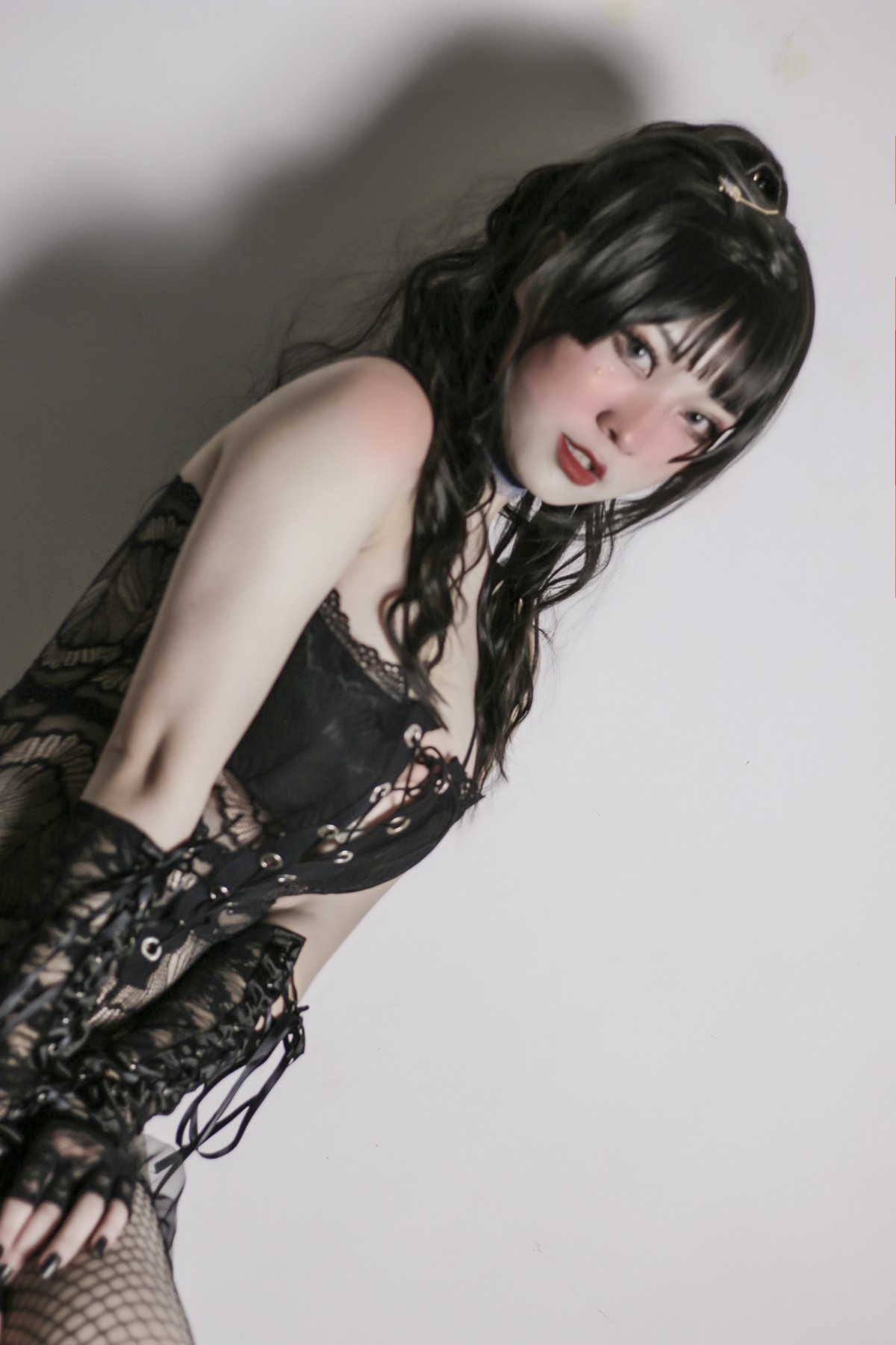 xgyw.top_网络美女柬丧線狗兒黑白无相主题私房黑色缕空蕾丝内衣配黑丝吊袜诱惑写真36P