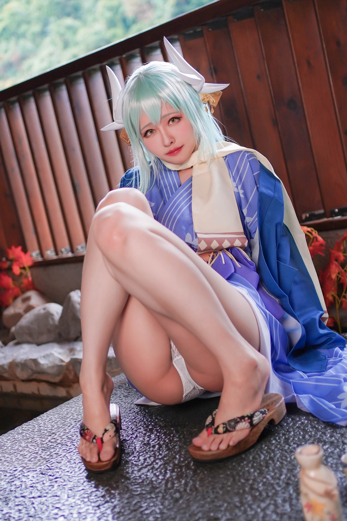 xgyw.top_Coser美女Arty亚缇Kiyohime主题温泉边半脱露白色蕾丝内衣秀豪乳翘臀诱惑写真48P