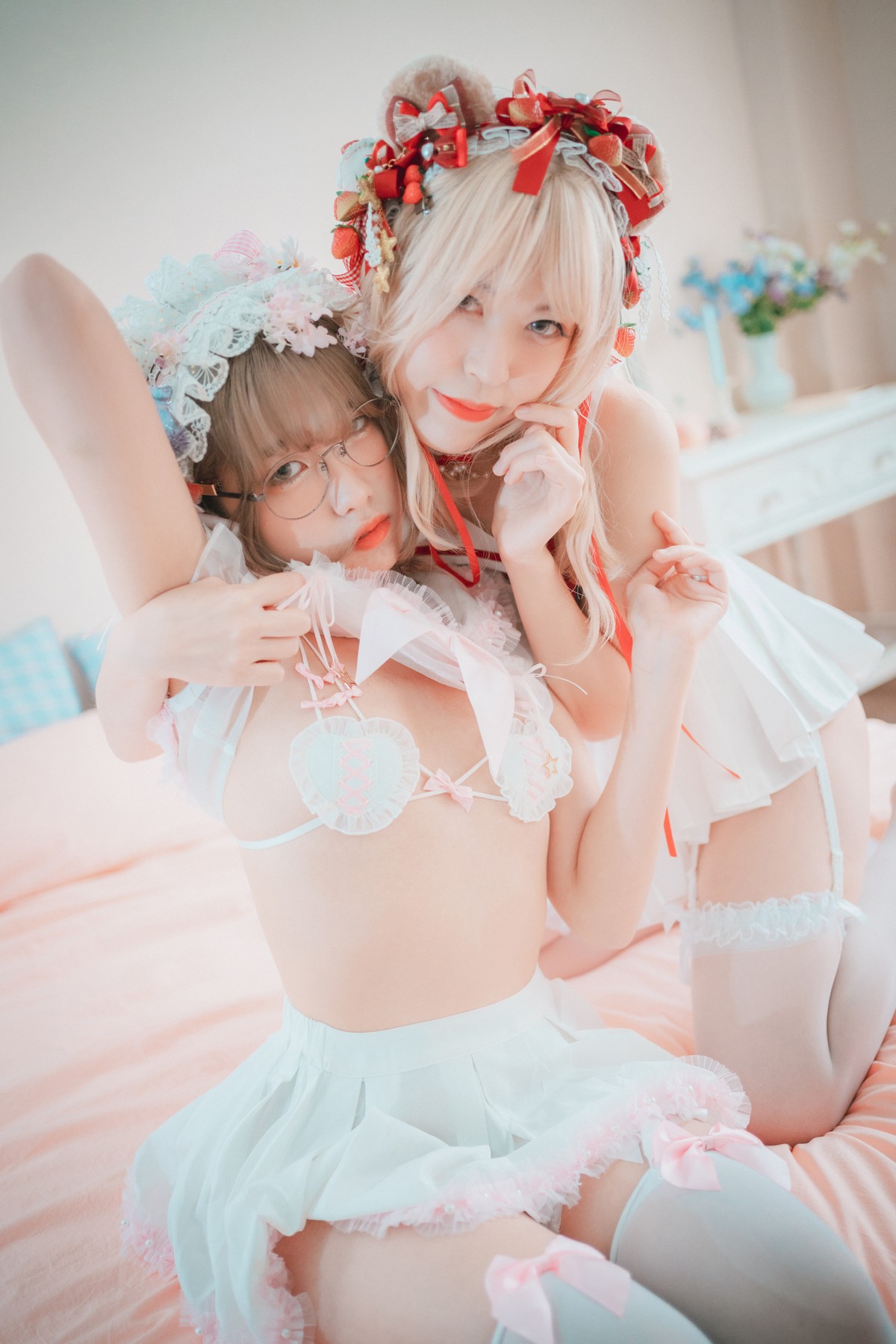 xgyw.top_[DJAWA]No.094_模特Sonson & Mozzi_Spring Comes Twice主题性感姐妹花私房诱惑写真61P
