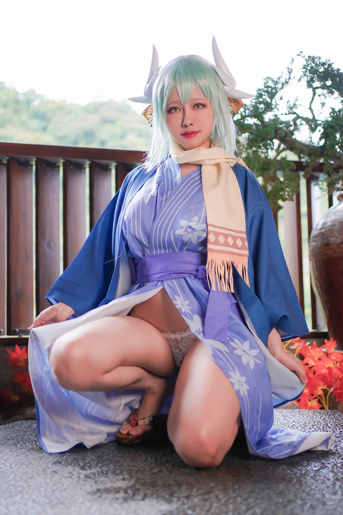 xgyw.top_Coser美女Arty亚缇Kiyohime主题温泉边半脱露白色蕾丝内衣秀豪乳翘臀诱惑写真48P