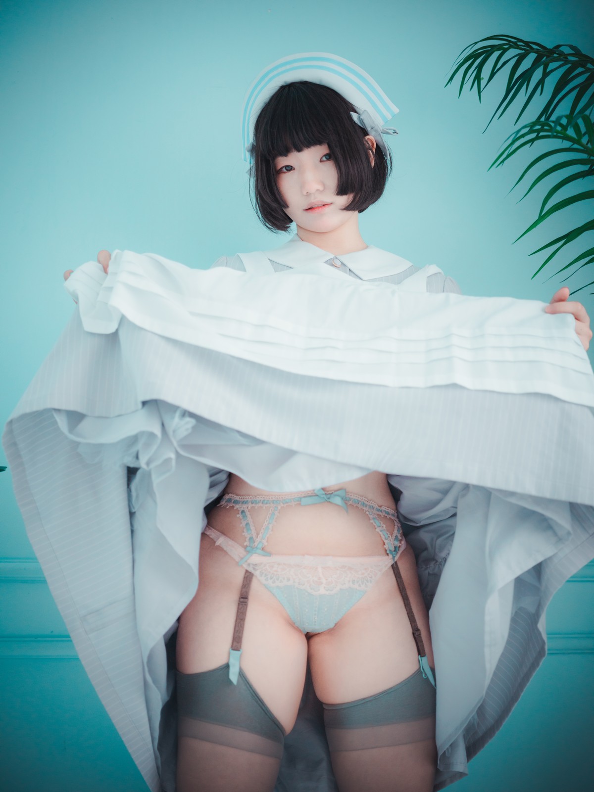 xgyw.top_[DJAWA]No.095_模特Mimmi_St. Esther主题私房短裙下性感灰丝吊袜秀翘臀诱惑写真136P