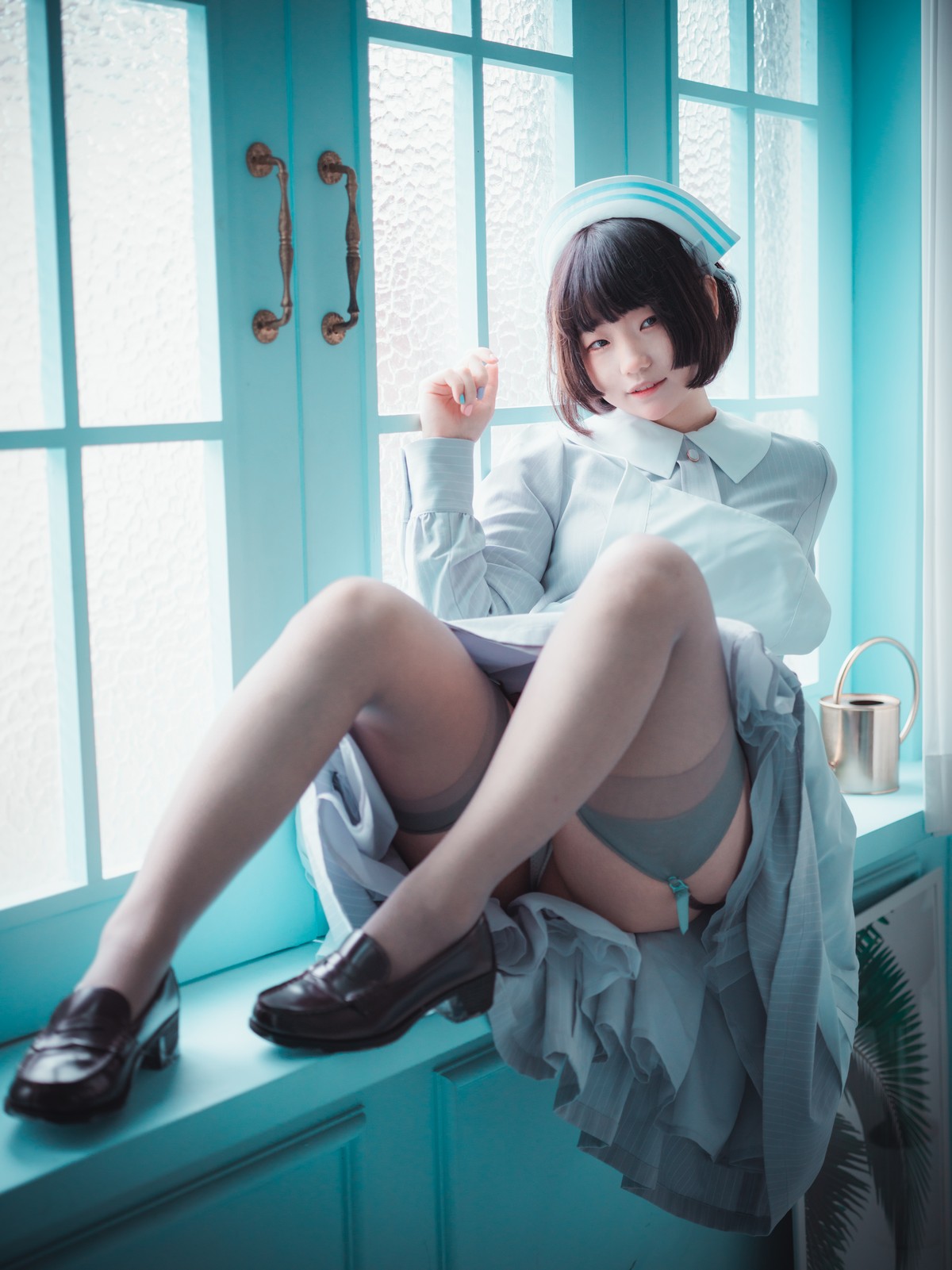 xgyw.top_[DJAWA]No.095_模特Mimmi_St. Esther主题私房短裙下性感灰丝吊袜秀翘臀诱惑写真136P