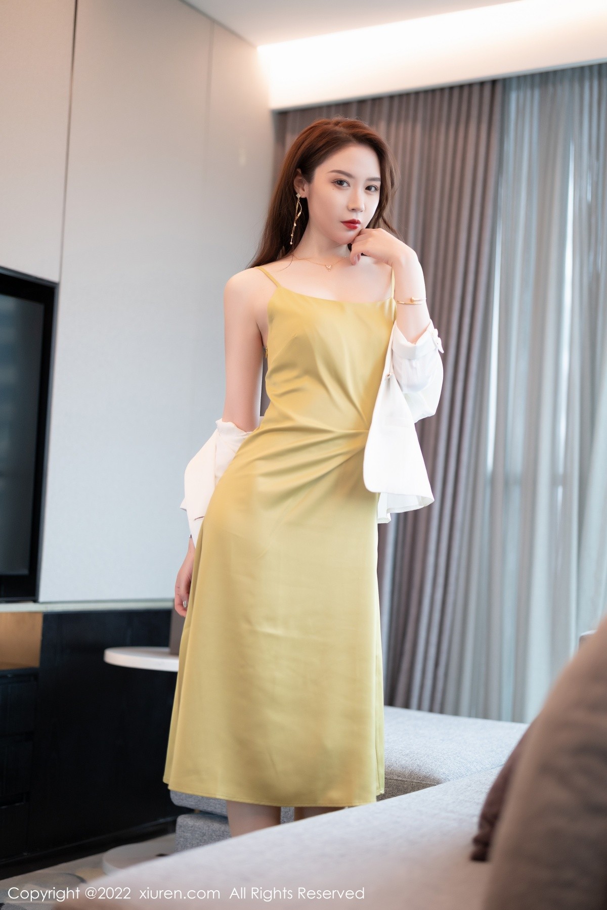 xgyw.top_XiuRen第5147期_模特梦心玥佛山心愿旅拍脱吊带裙露黄色内衣超薄肉丝诱惑写真82P