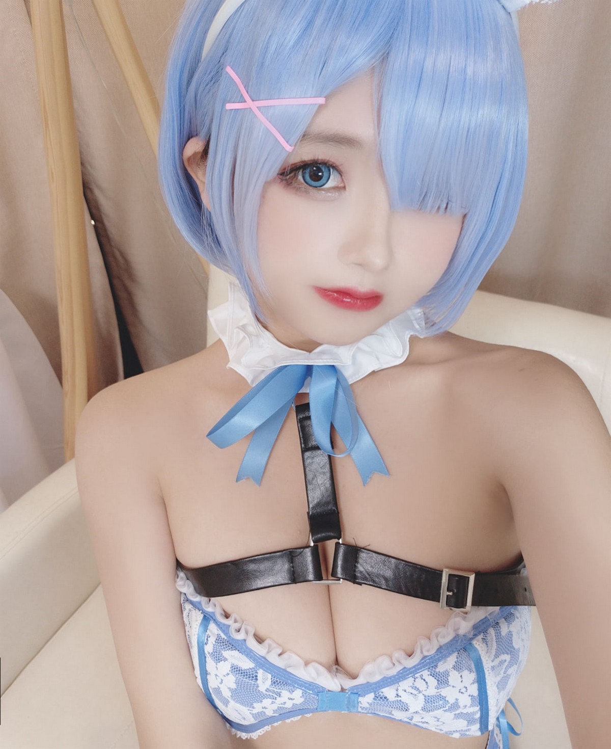 xgyw.top_Cosplay美女日奈娇蕾姆蓝色护士主题私房性感护士装秀豪乳翘臀撩人诱惑写真88P