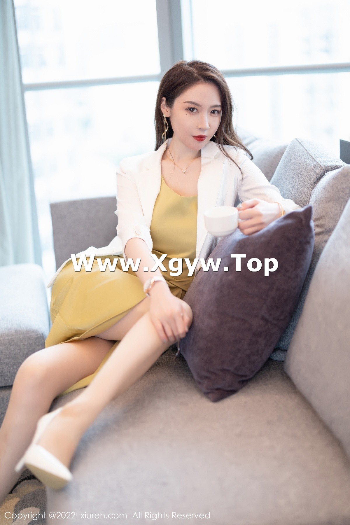 xgyw.top_XiuRen第5147期_模特梦心玥佛山心愿旅拍脱吊带裙露黄色内衣超薄肉丝诱惑写真82P