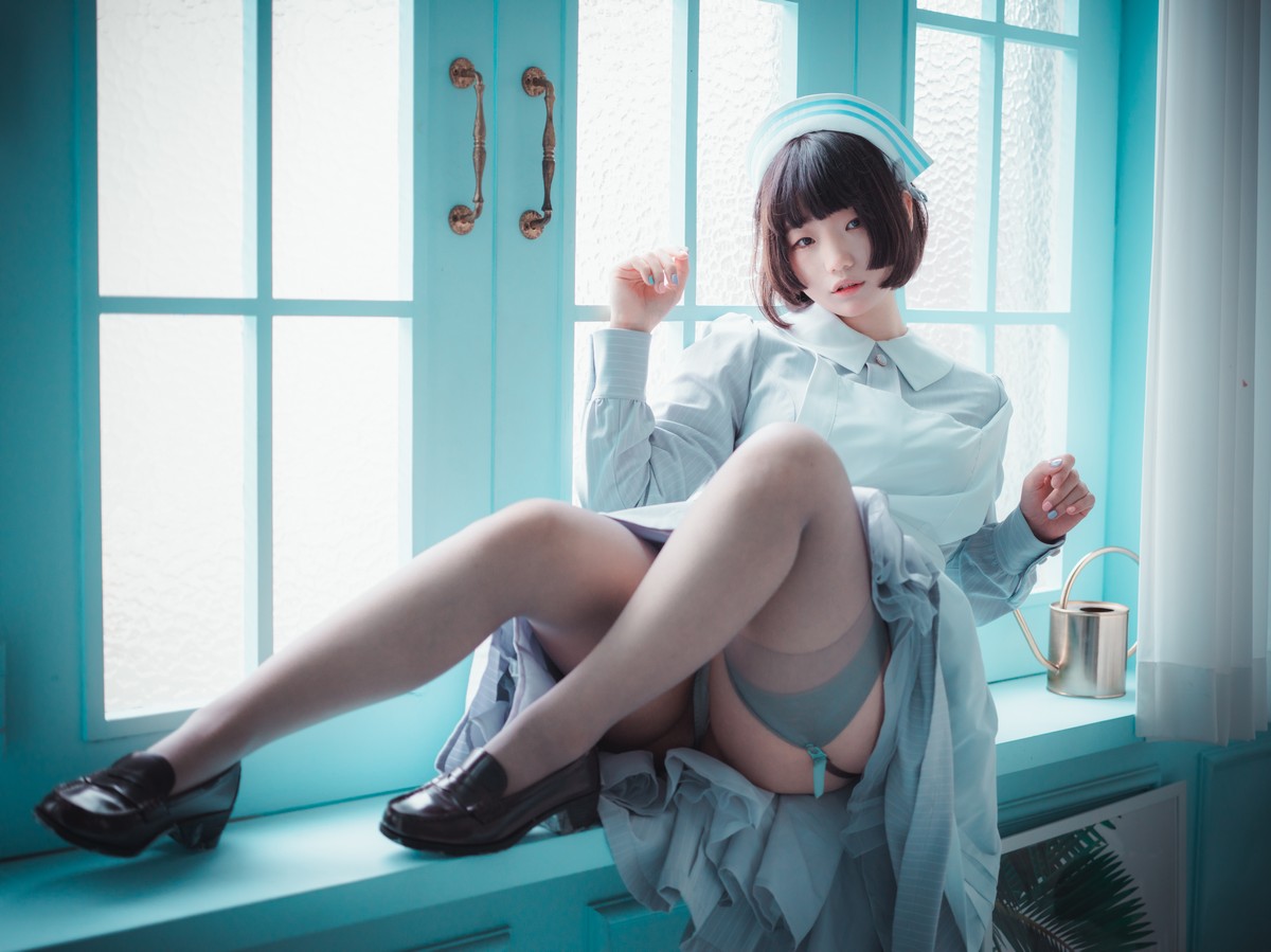 xgyw.top_[DJAWA]No.095_模特Mimmi_St. Esther主题私房短裙下性感灰丝吊袜秀翘臀诱惑写真136P