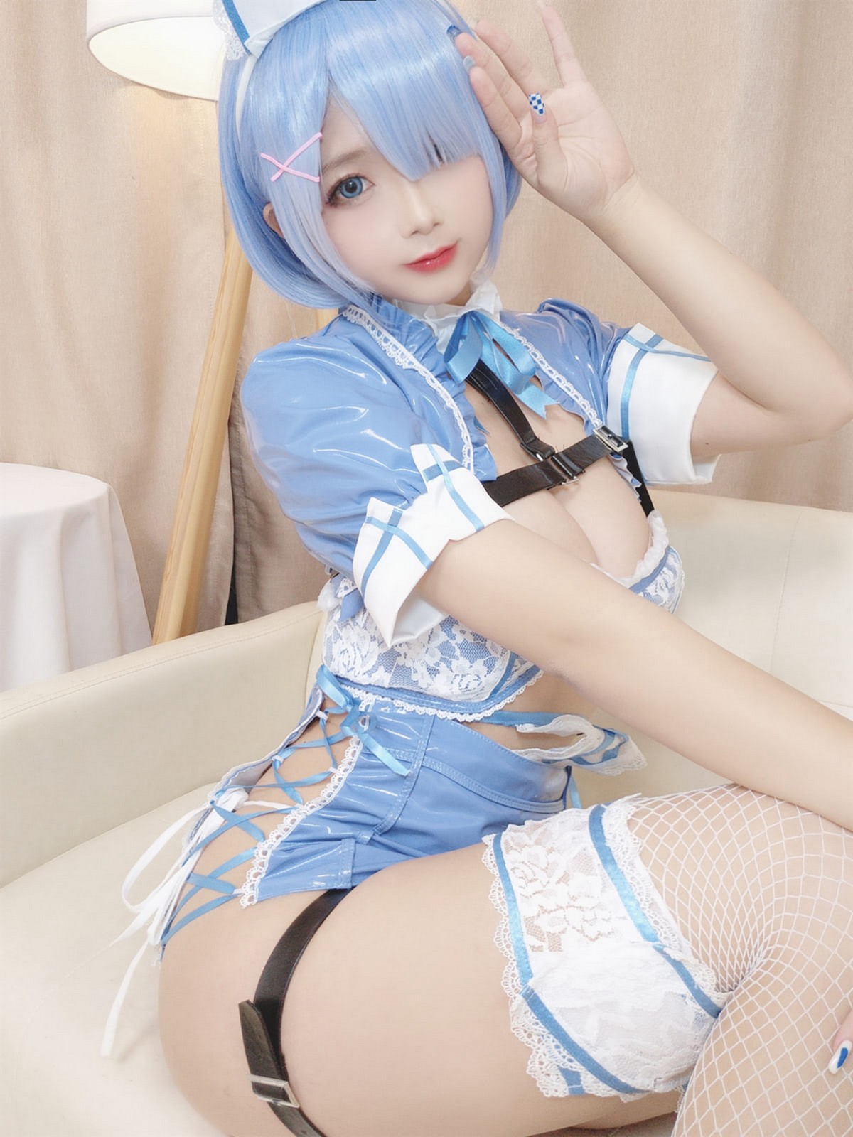 xgyw.top_Cosplay美女日奈娇蕾姆蓝色护士主题私房性感护士装秀豪乳翘臀撩人诱惑写真88P