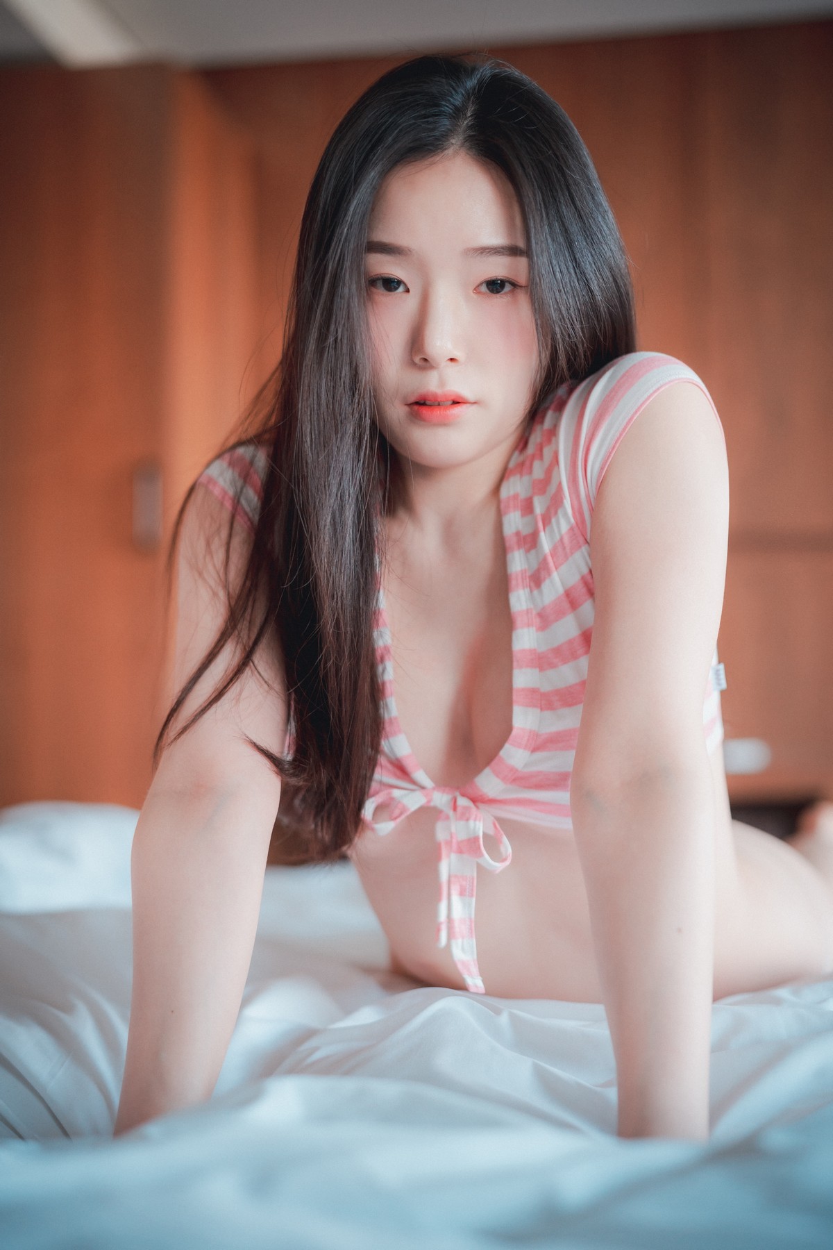 xgyw.top_[DJAWA]No.096_模特PIA_Staycation主题私房浴室性感红色高叉连体衣湿身诱惑写真69P