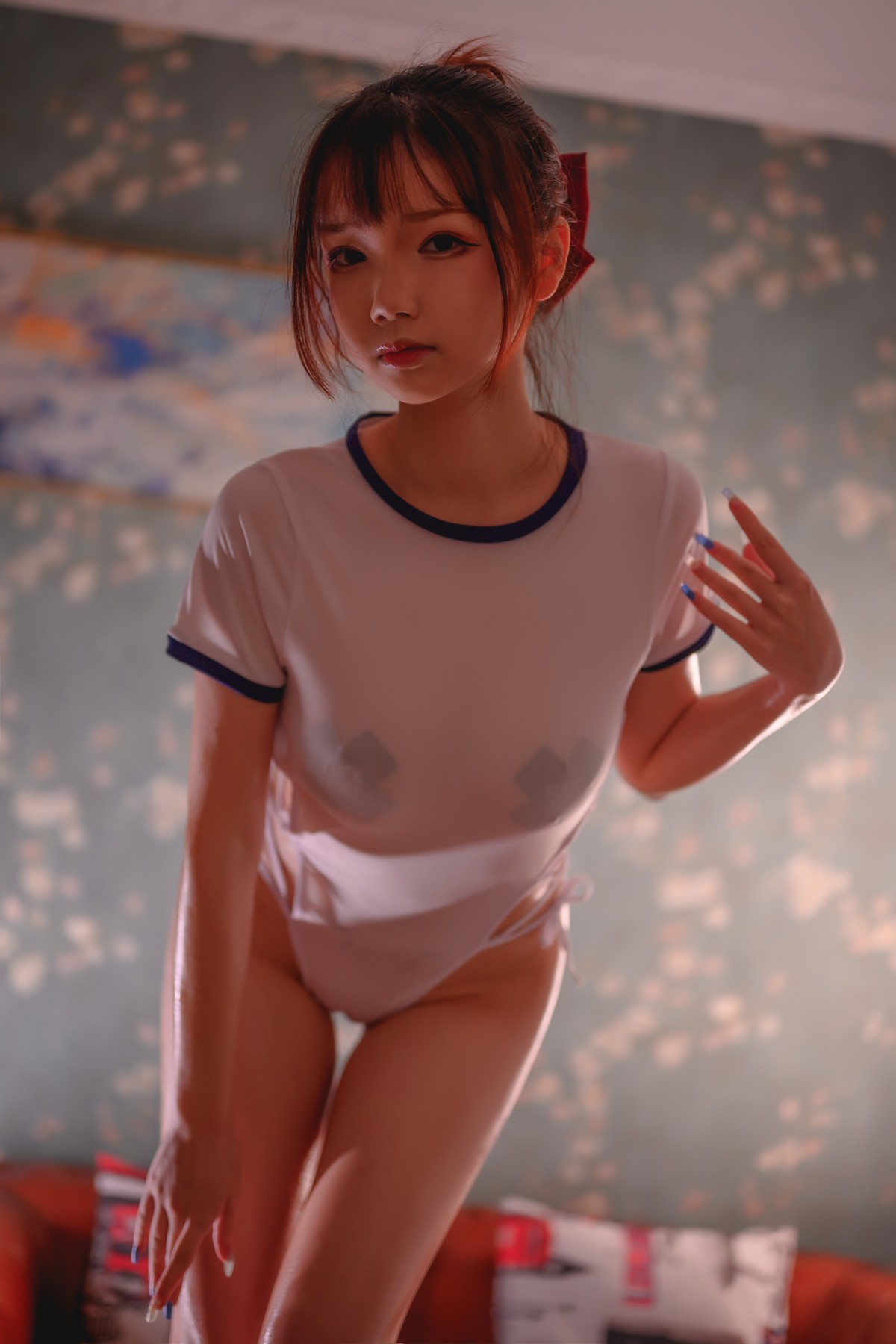 xgyw.top_动漫博主雪晴Astra体操服少女主题私房破烂薄透服饰露豪乳胶带遮点极致诱惑写真56P