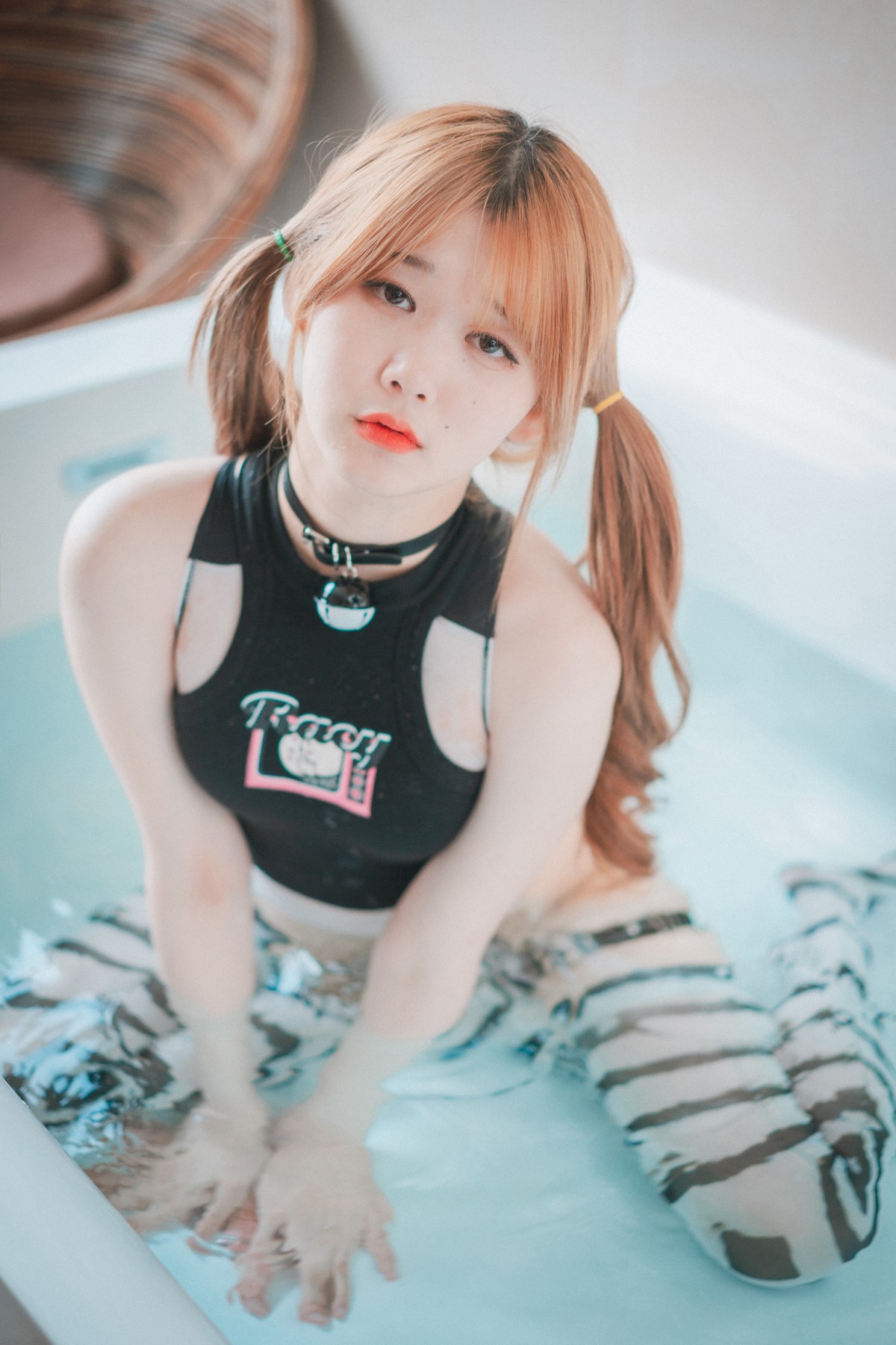 xgyw.top_[DJAWA]No.098_模特Zia_Swimming Lessons主题私房性感高叉连体衣秀完美身材诱惑写真76P