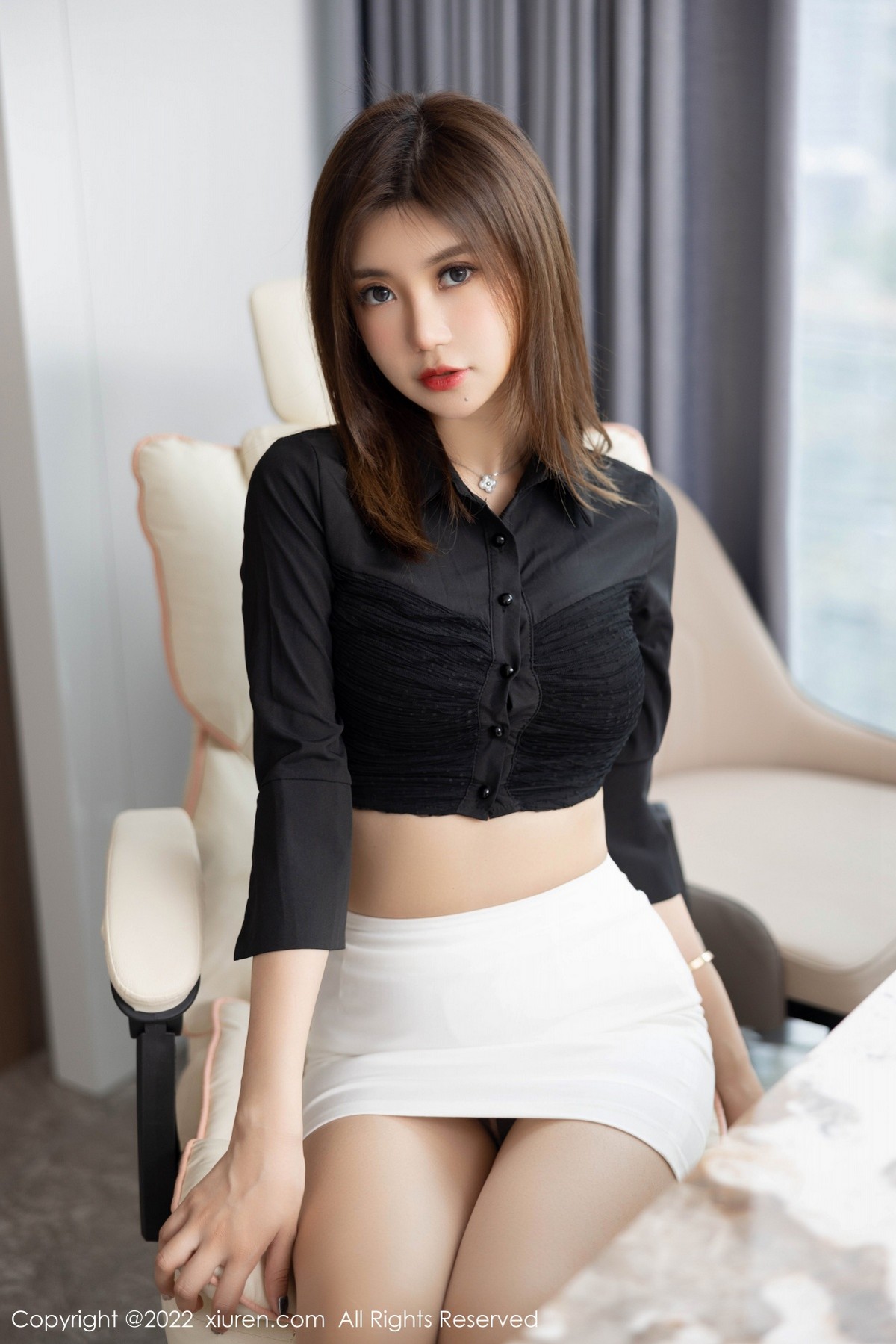 xgyw.top_XiuRen第5160期_女神绮里嘉ula海南心愿旅拍半脱露黑色内衣配超薄肉丝诱惑写真81P