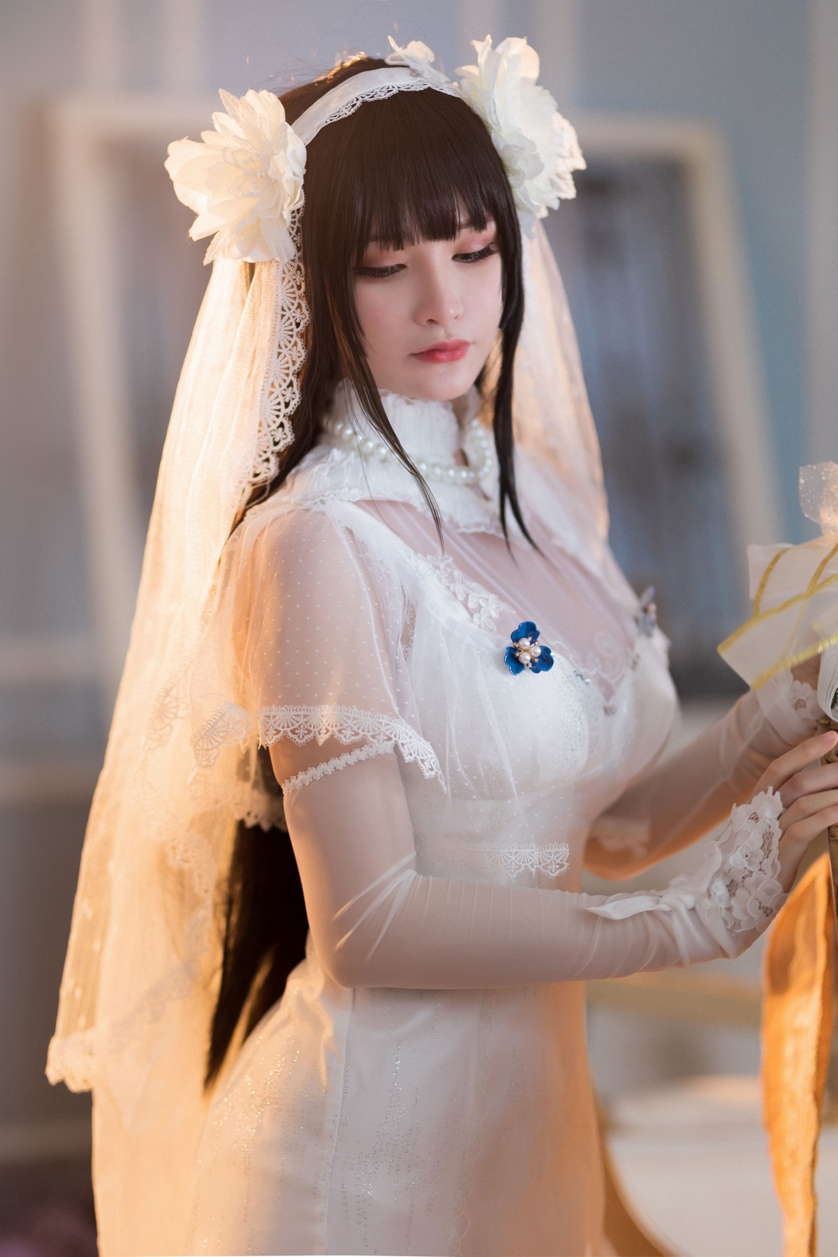 xgyw.top_网络美女前羽燕尔新婚主题私房性感白色薄透婚纱配白丝吊袜秀翘臀美腿诱惑写真30P