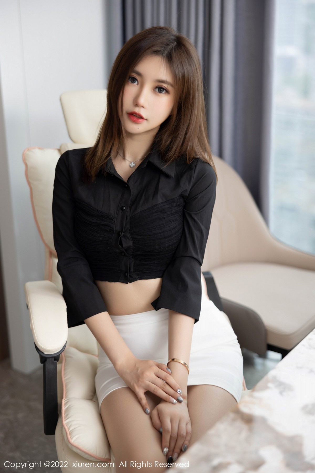xgyw.top_XiuRen第5160期_女神绮里嘉ula海南心愿旅拍半脱露黑色内衣配超薄肉丝诱惑写真81P