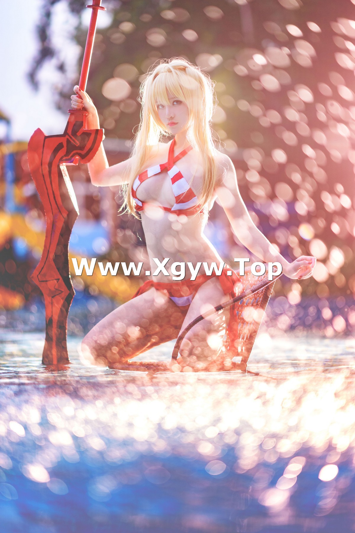 xgyw.top_网络美女前羽Fate one主题户外泳池比基尼等多套服饰系列秀完美身材诱惑写真55P