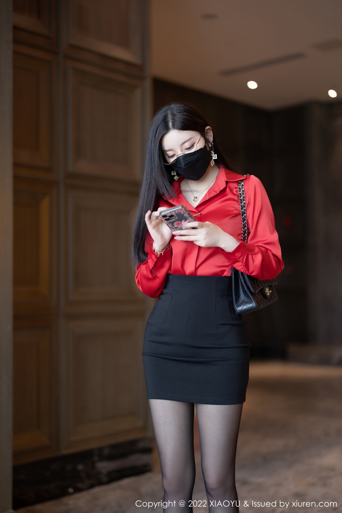 xgyw.top_[XiaoYu画语界]Vol.801_女神杨晨晨Yome私房半脱露超薄无内黑丝秀翘臀美腿诱惑写真106P