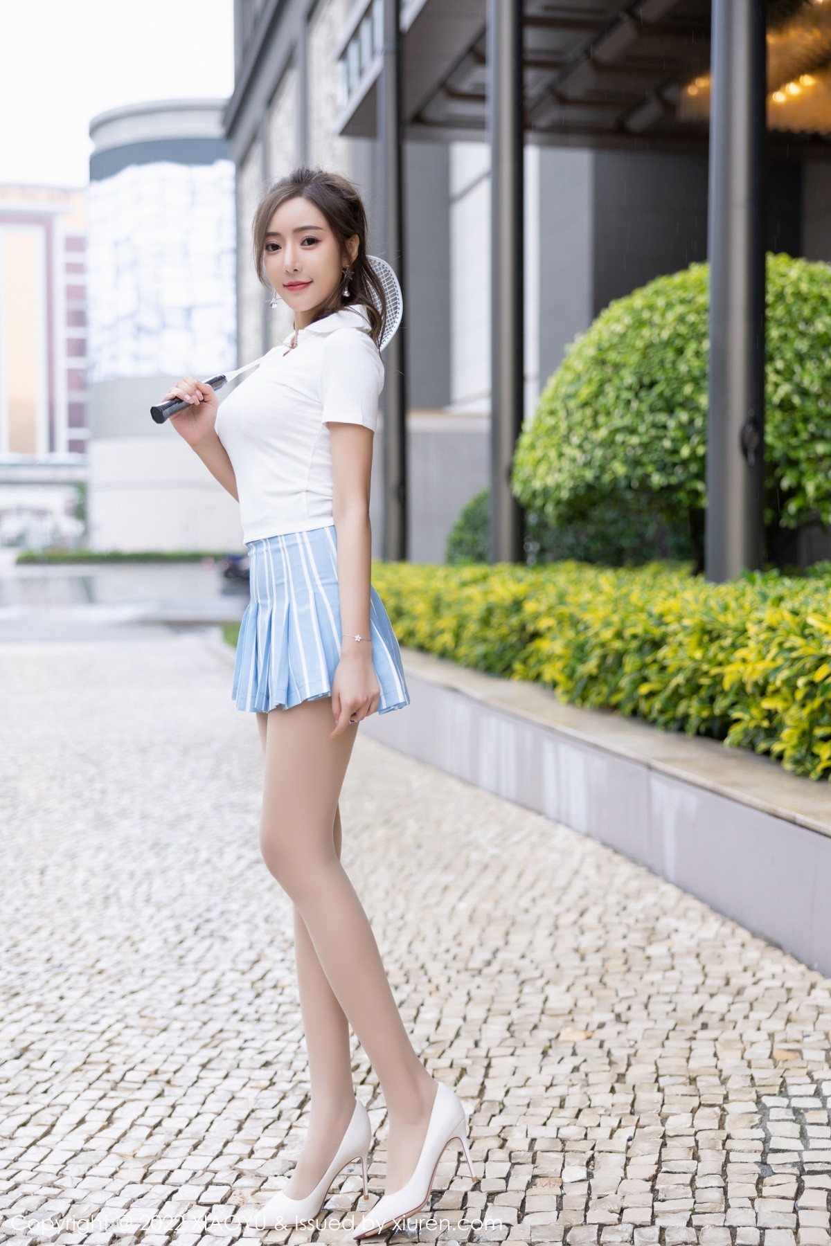 xgyw.top_[XiaoYu画语界]Vol.803_女神王馨瑶yanni白上衣配短裙半脱露蕾丝内衣超薄肉丝诱惑写真90P