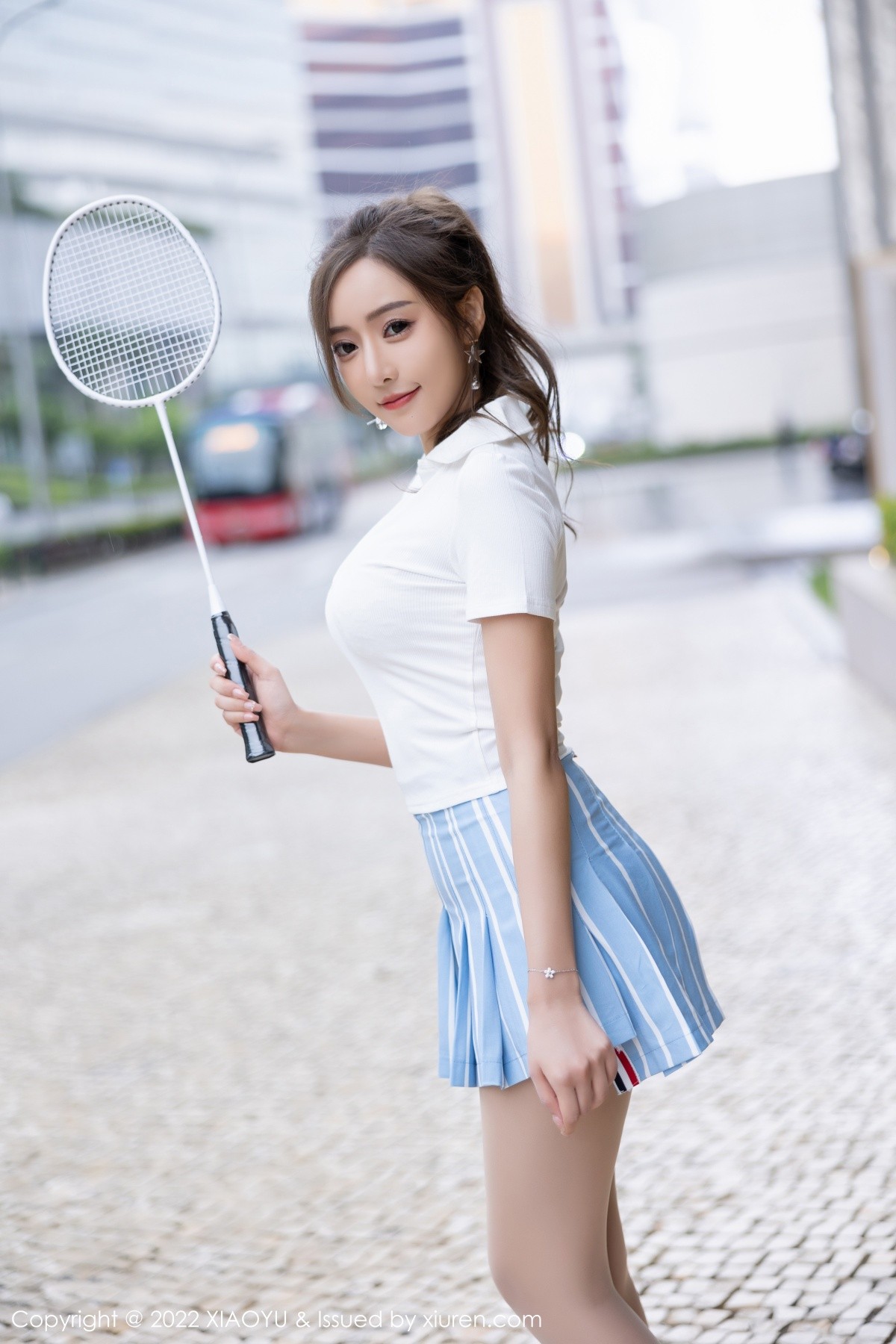 xgyw.top_[XiaoYu画语界]Vol.803_女神王馨瑶yanni白上衣配短裙半脱露蕾丝内衣超薄肉丝诱惑写真90P