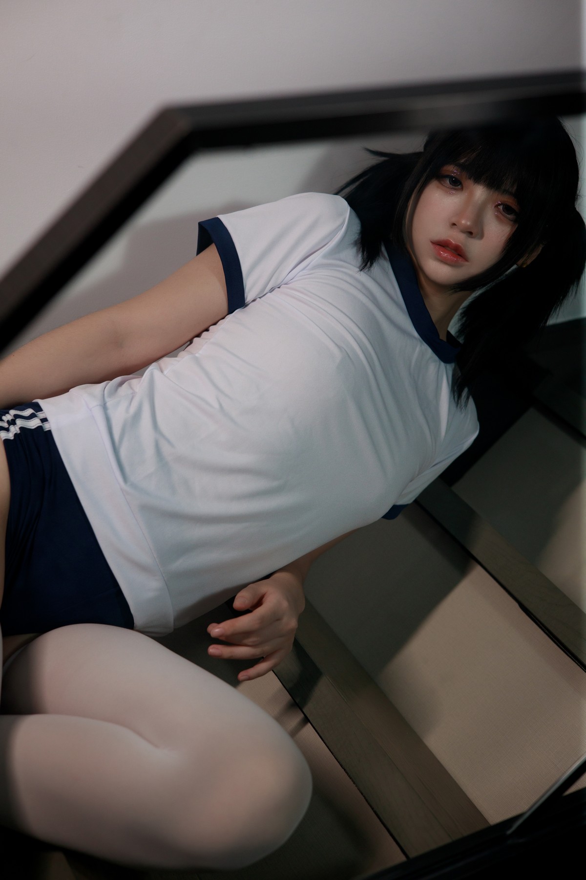 xgyw.top_网络美女疯猫ss白色情人节福袋体操服主题性感运动服配白丝袜秀美腿诱惑写真41P