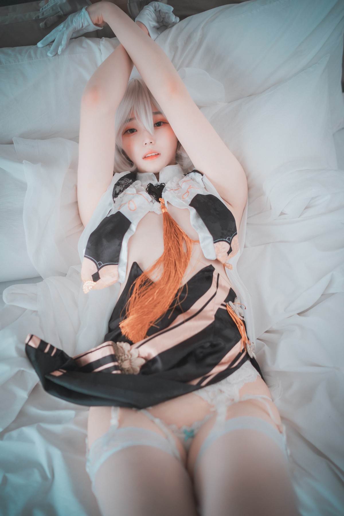 xgyw.top_[DJAWA]No.108_模特Bambi_Azur Lane HMS Sirius主题性感服饰配蕾丝吊袜诱惑写真73P