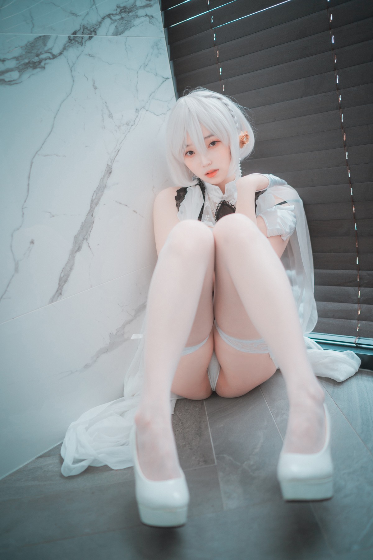 xgyw.top_[DJAWA]No.108_模特Bambi_Azur Lane HMS Sirius主题性感服饰配蕾丝吊袜诱惑写真73P