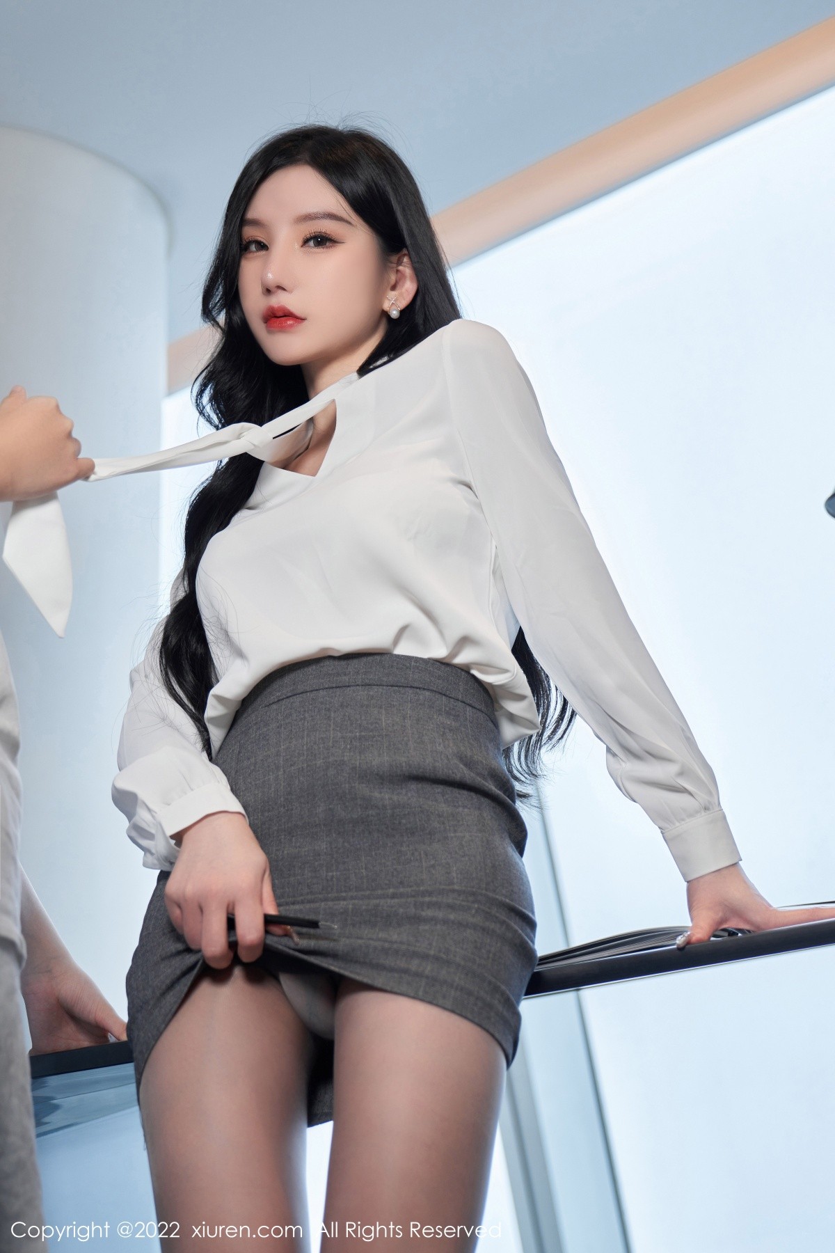 xgyw.top_XiuRen第5177期_女神周于希Sally心愿旅拍性感职业装 黑色情趣服饰完美诱惑写真81P