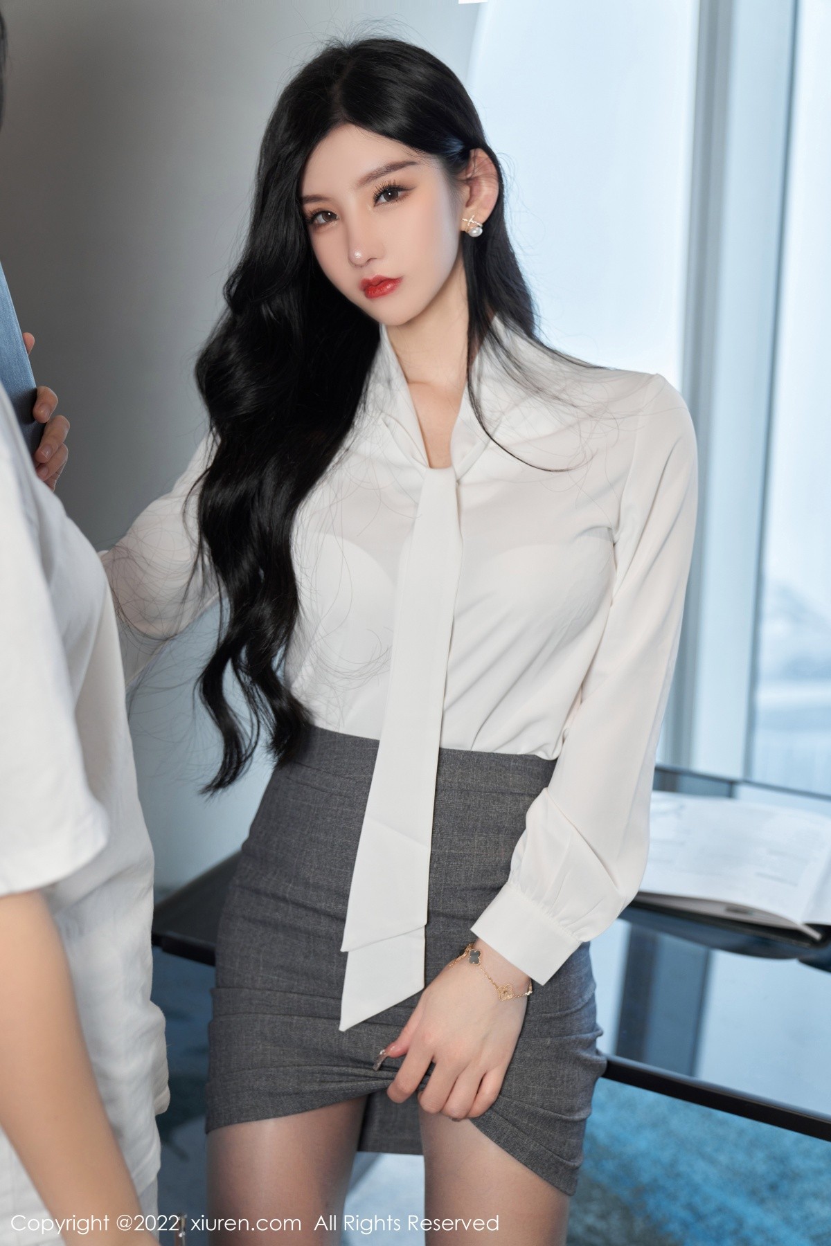 xgyw.top_XiuRen第5177期_女神周于希Sally心愿旅拍性感职业装 黑色情趣服饰完美诱惑写真81P